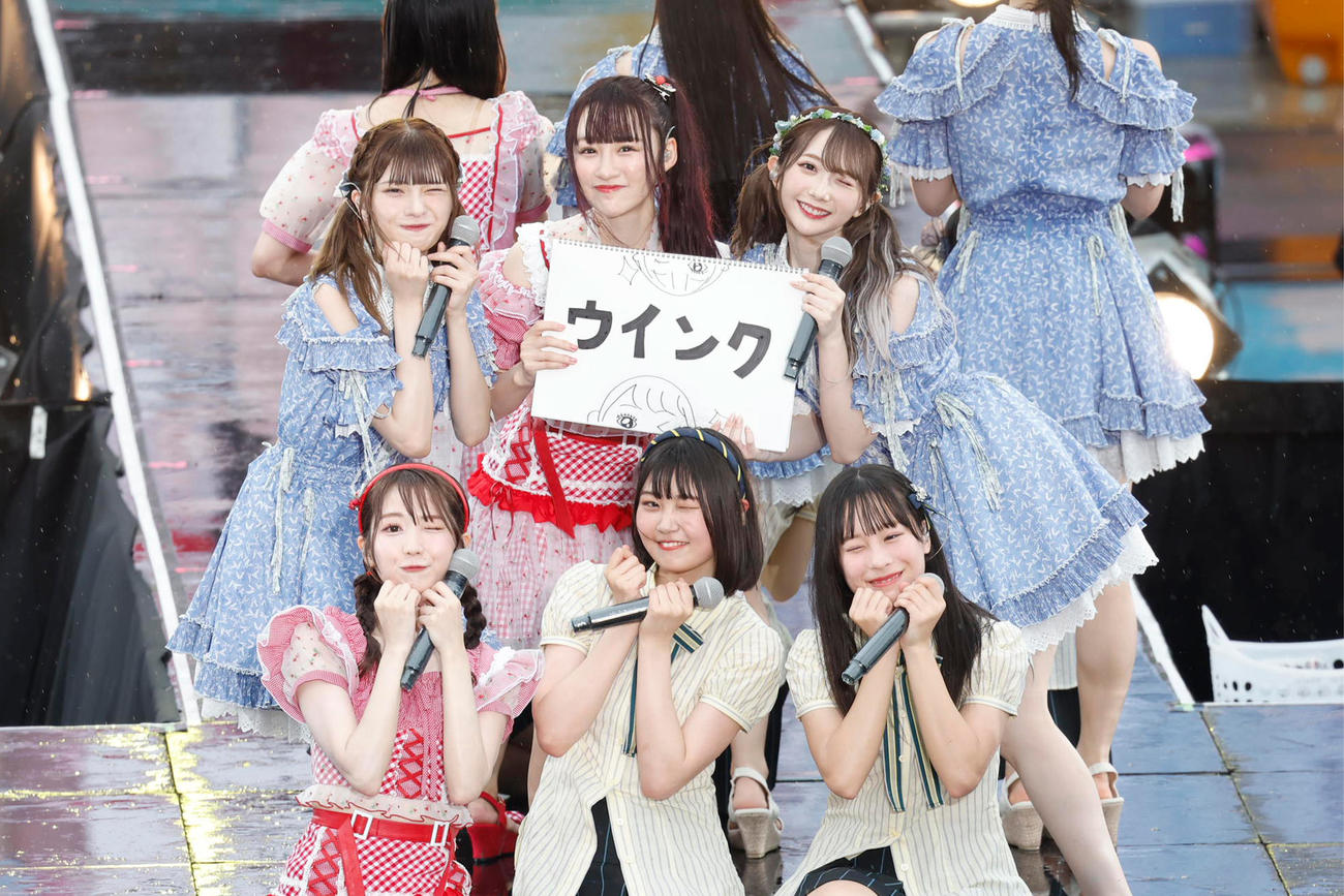 「イコノイジョイ2022」を行った＝LOVE、≠ME、≒JOY。前列中央は≒JOYに加入した小澤愛実（C）YOANI
