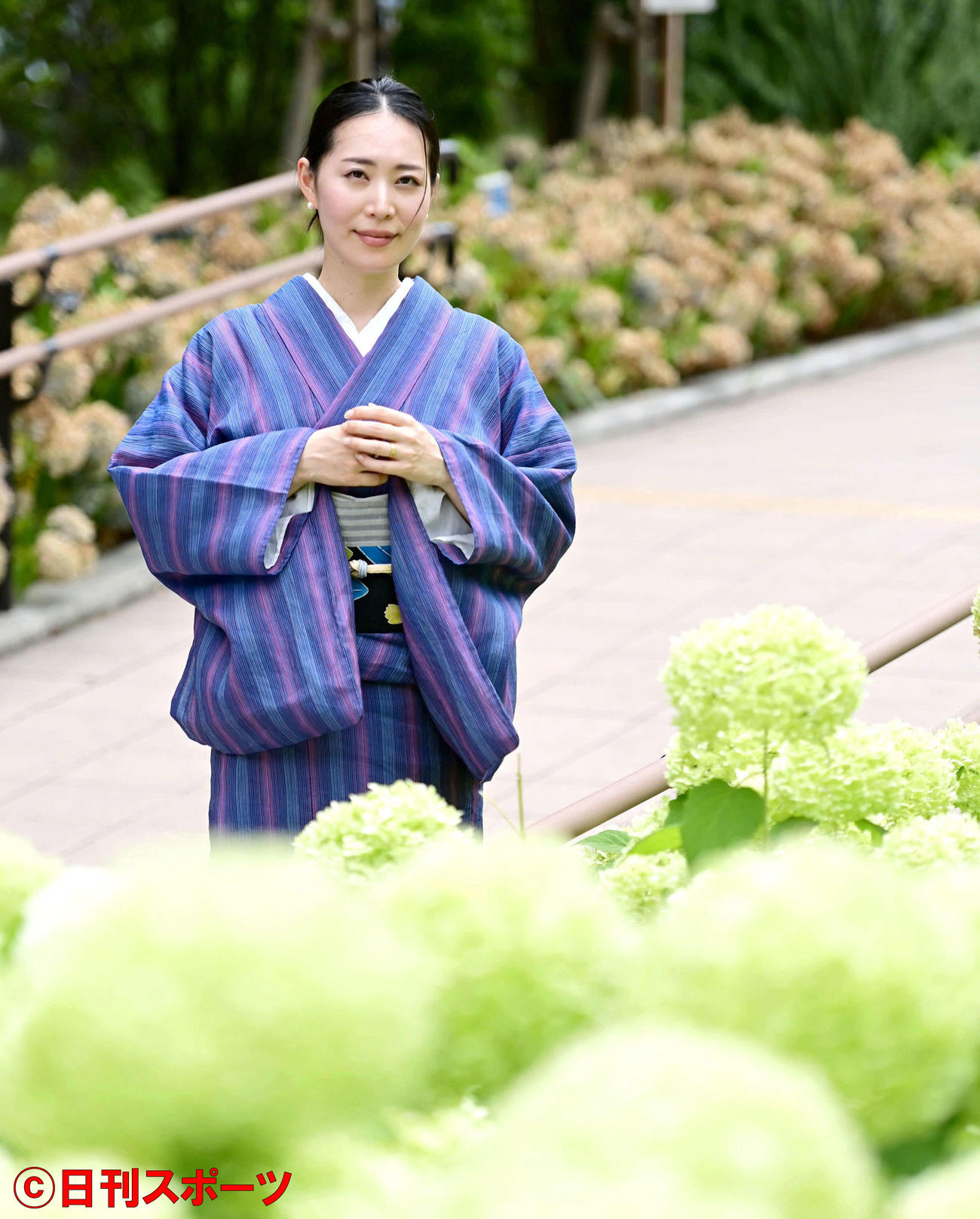 著書「だから、あなたは愛されないの。」での説法が話題を呼んでいる野寄覚令（撮影・小沢裕）
