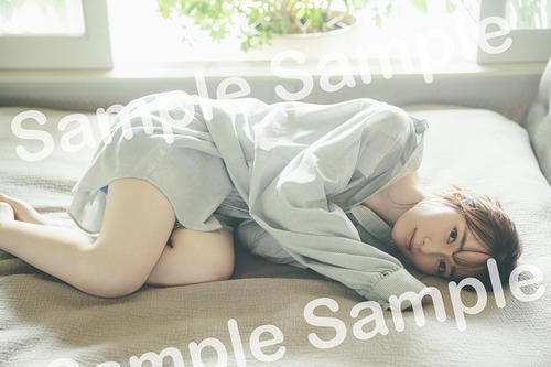 櫻坂46「れなぁ」守屋麗奈初写真集の特典ポストカード12種公開 写真集