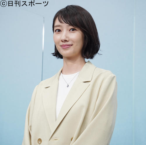 「魔法のリノベ」の制作発表会見に出席した波瑠（撮影・佐藤勝亮）