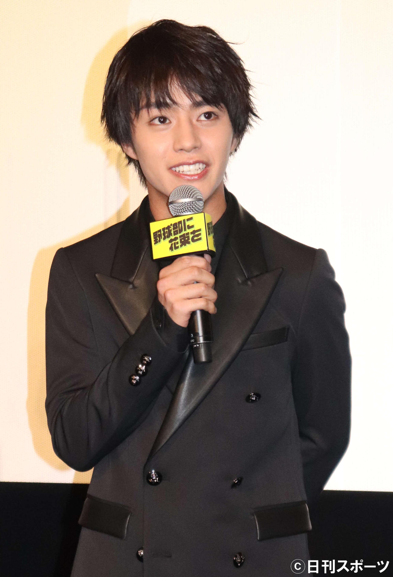 映画「野球部に花束を」完成披露上映会であいさつする醍醐虎汰朗（撮影・加藤理沙）