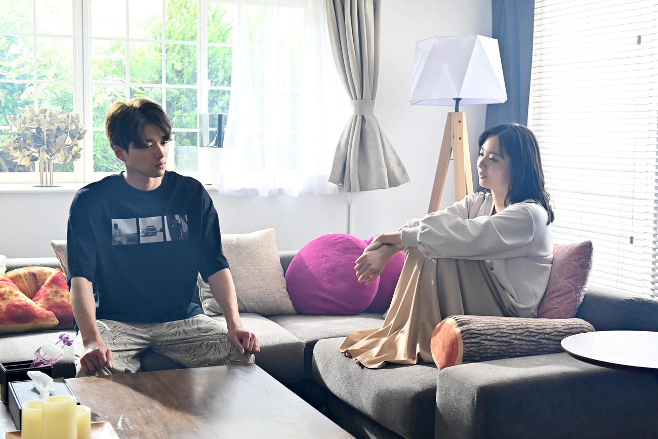 8月6日スタートのフジテレビ系連続ドラマ「個人差あります」に出演する白洲迅と新川優愛