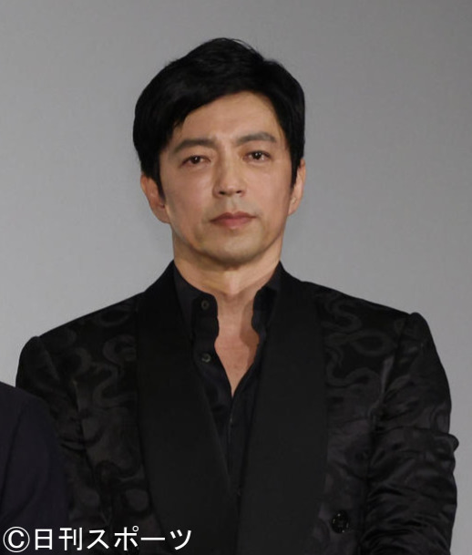 映画「キングダム2」初日舞台あいさつを行った、左から佐藤信介監督、清野菜名、山崎賢人、吉沢亮、大沢たかお（撮影・中島郁夫）