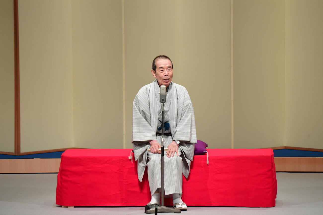 文枝独演会に出演した林家木久扇