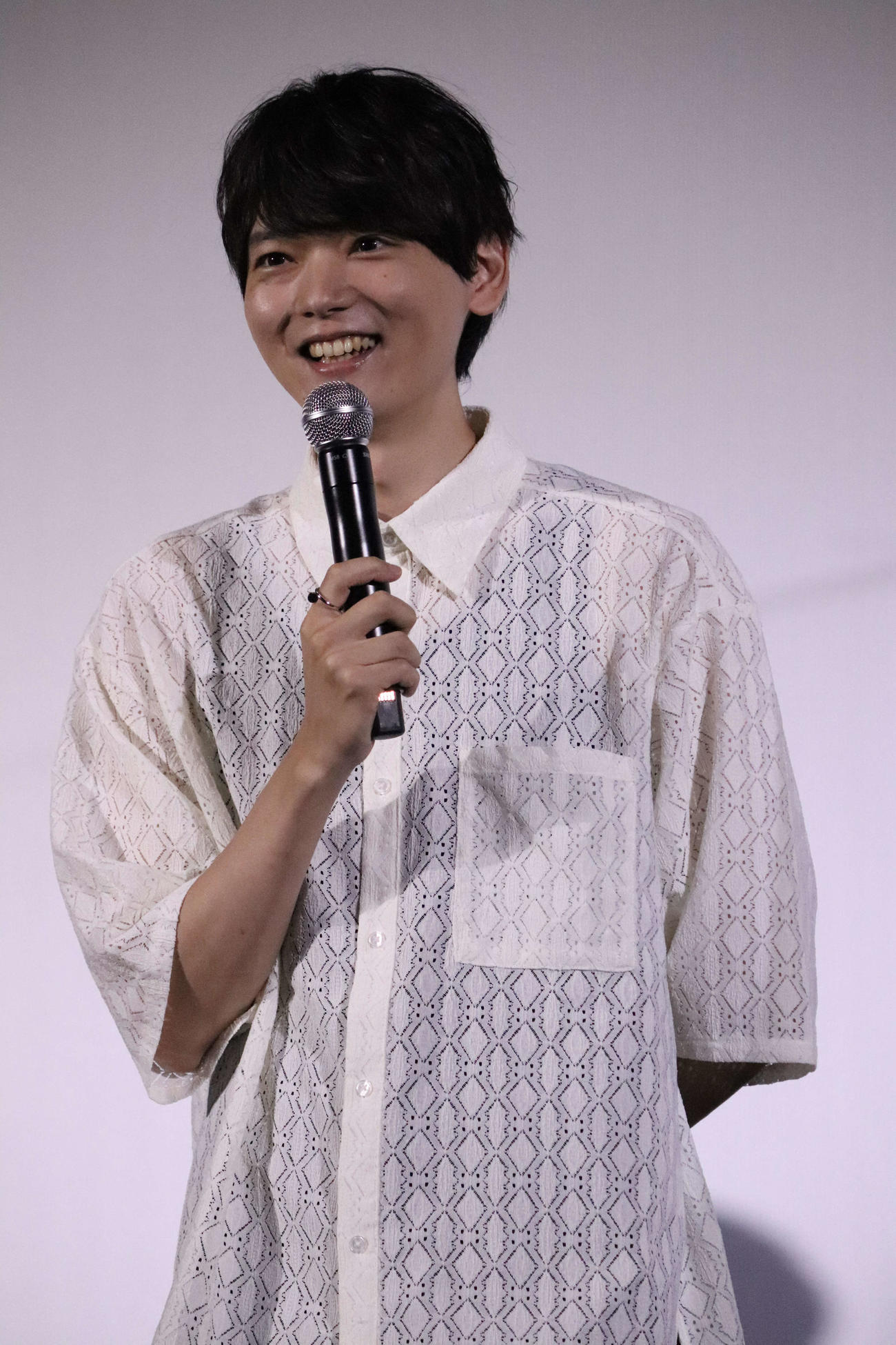 中国映画「あなたがここにいてほしい」日本語吹替え版完成披露上映会舞台あいさつに出席した古川雄輝（撮影・加藤理沙）