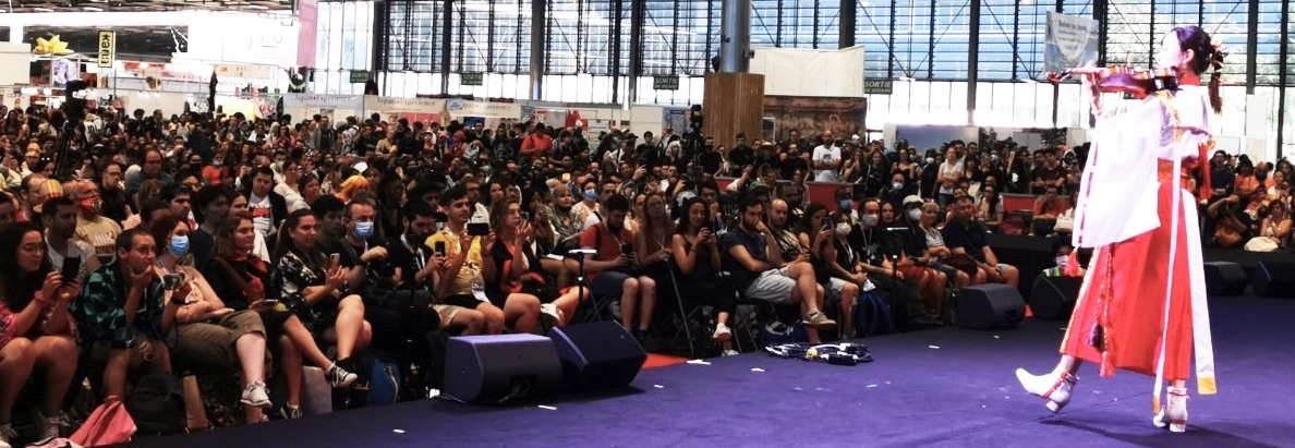 「Japan Expo」で演奏する益子侑