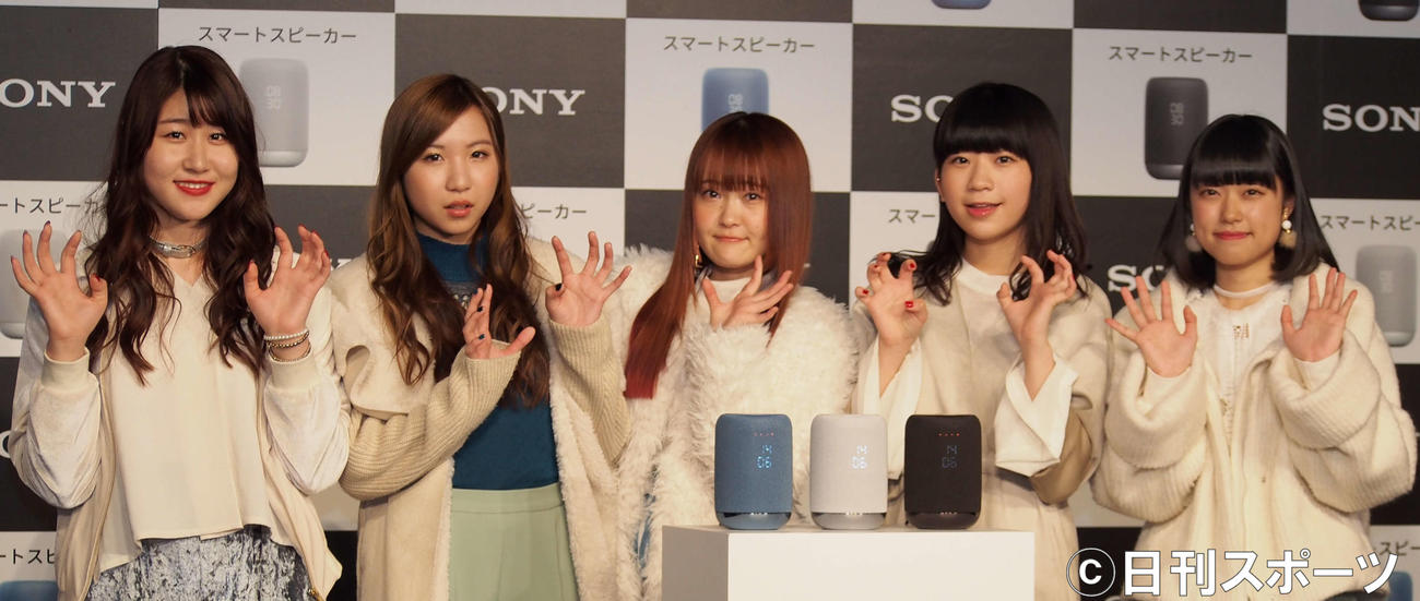 2017年のイベントに出席したLittle Glee Monster。左からかれん、MAYU、芹奈、manaka、アサヒ