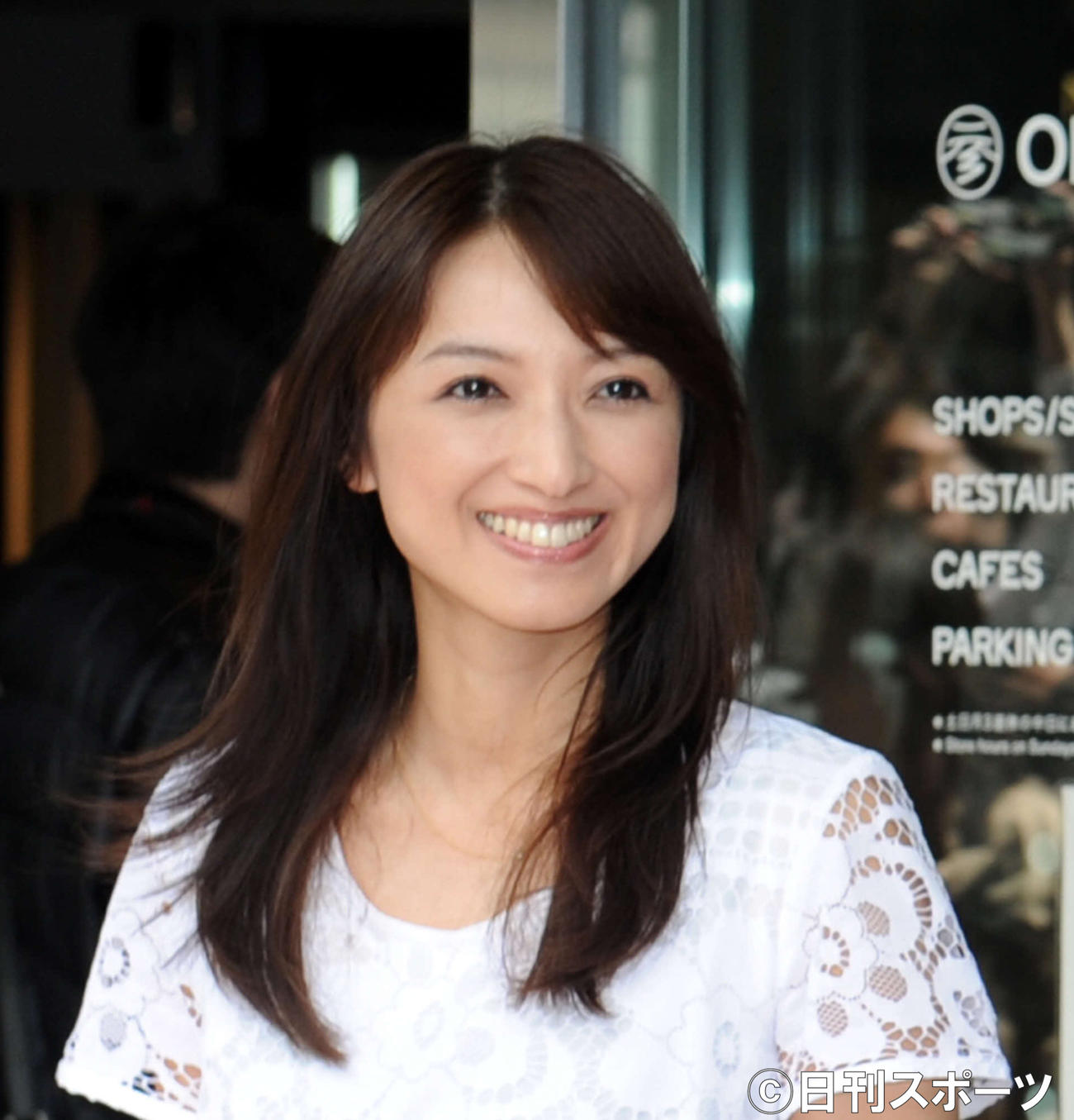 望月理恵アナウンサー（2011年4月）