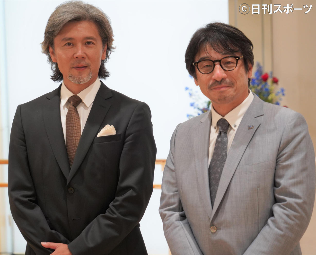 K－BALLETとTBSの資本業務提携記者会見を行った熊川哲也（左）とTBS佐々木卓社長（撮影・佐藤成）