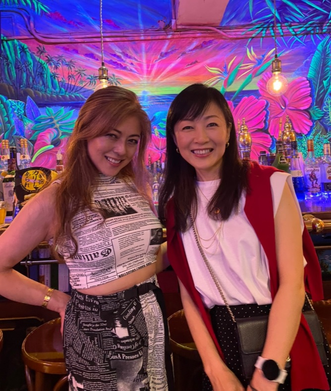 武田久美子（左）と岩井小百合（オフィシャルブログより）