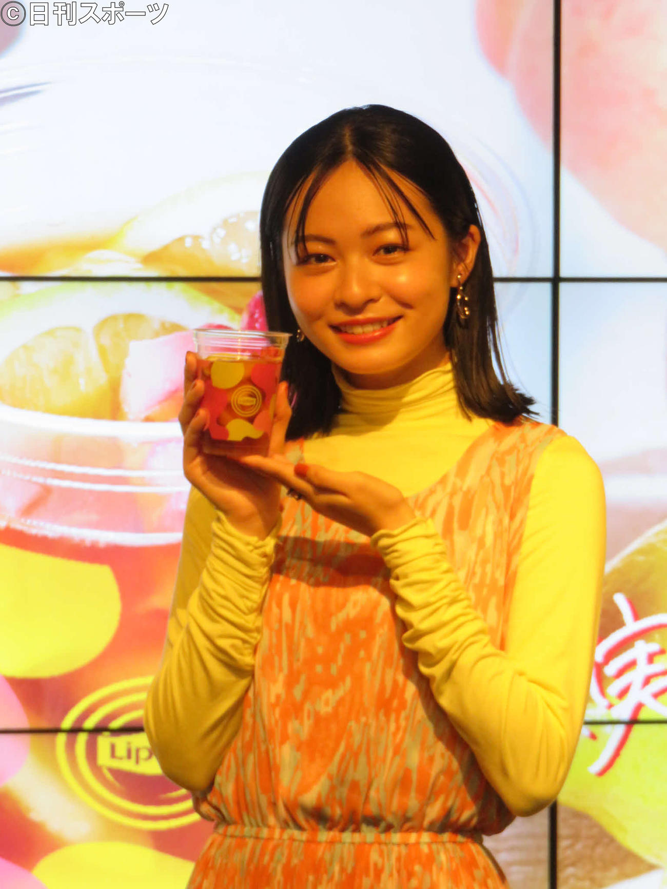 スシローの新商品イベントに出席した莉子