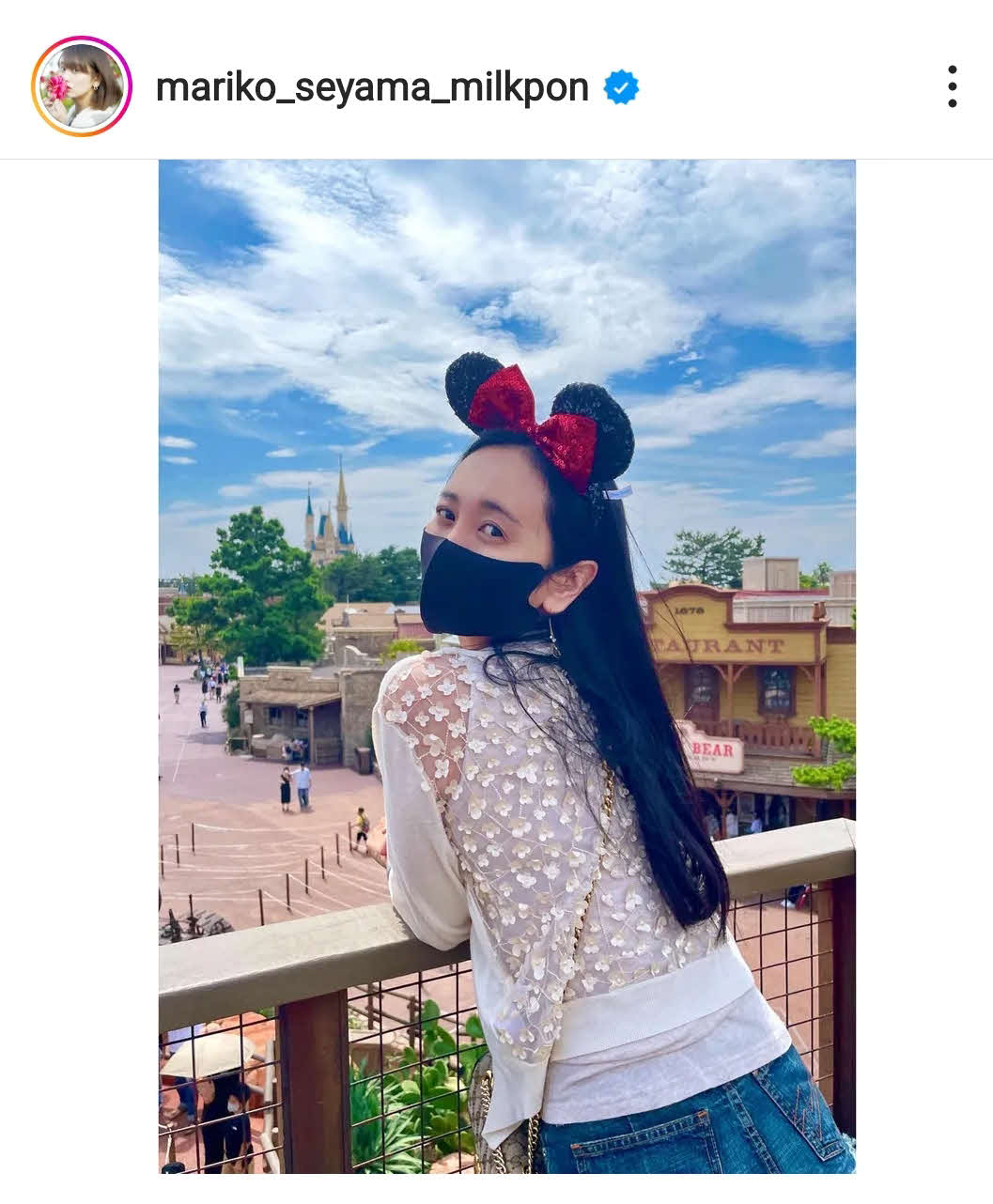 脊山麻理子インスタグラムより