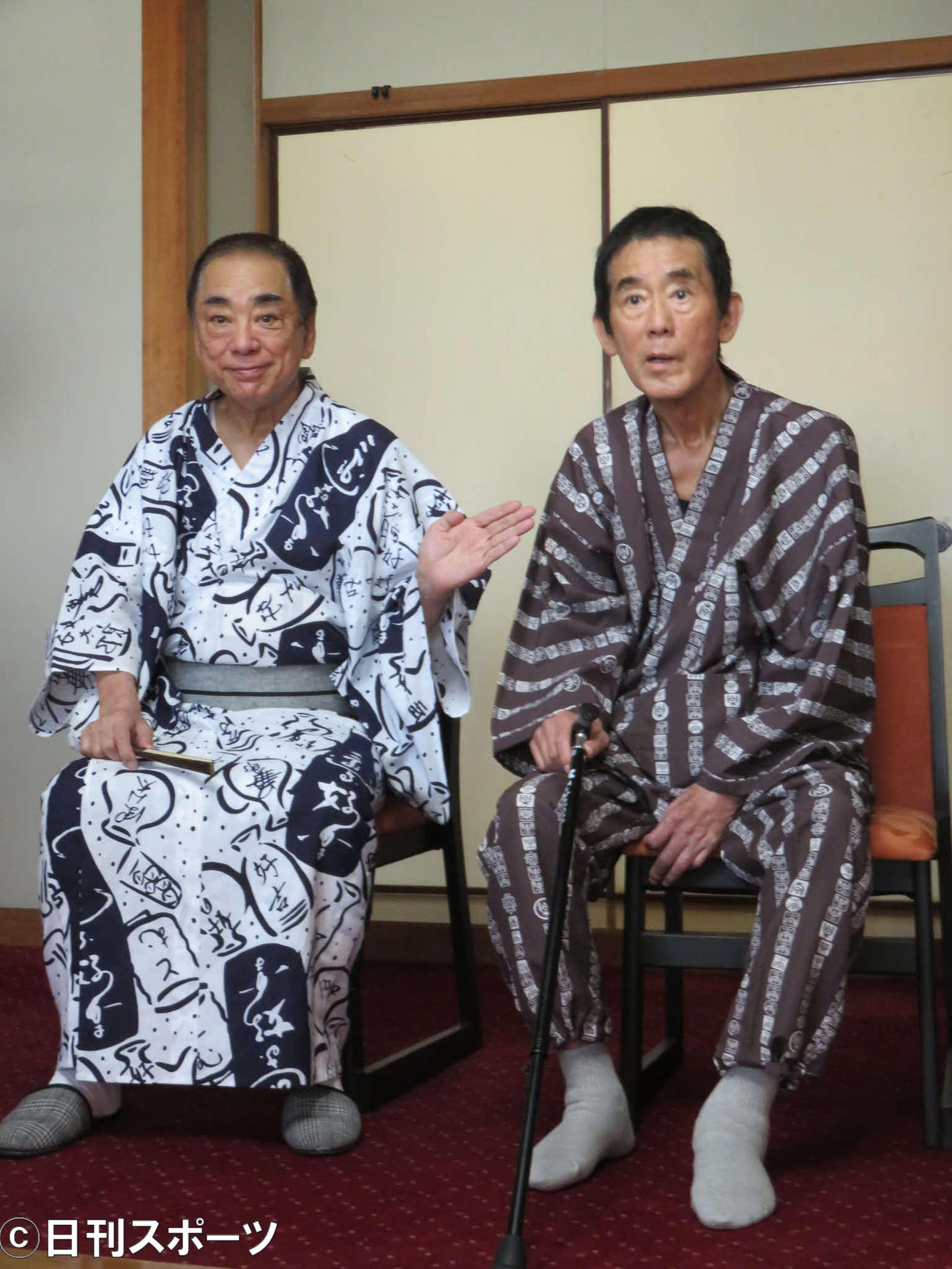 三遊まつりに出席した三遊亭円楽（中）三遊亭好楽（左）