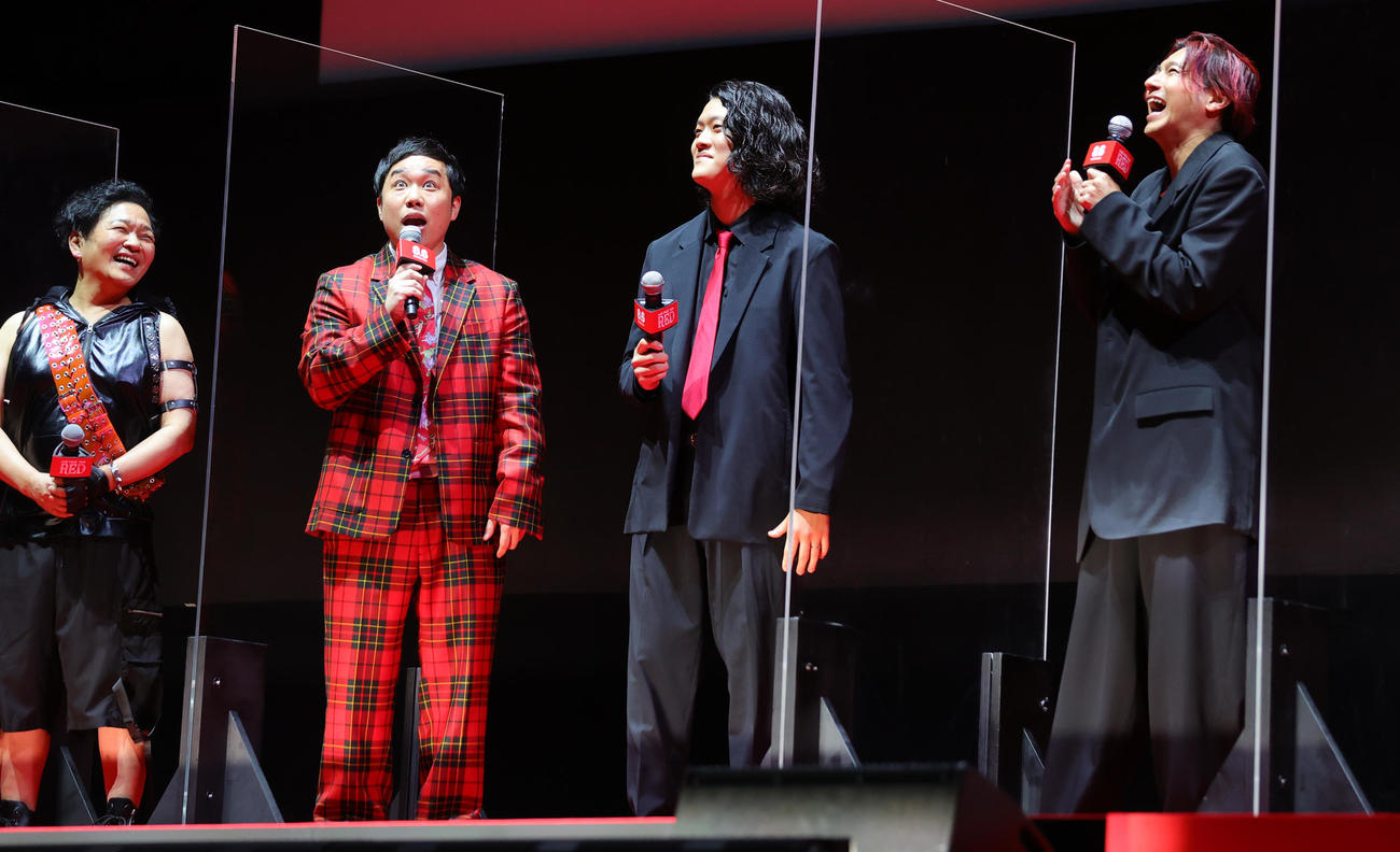 「ONE PIECE FILM RED」ワールドプレミアに登場した左から山口勝平、霜降り明星のせいや、粗品、山田裕貴（撮影・野上伸悟）