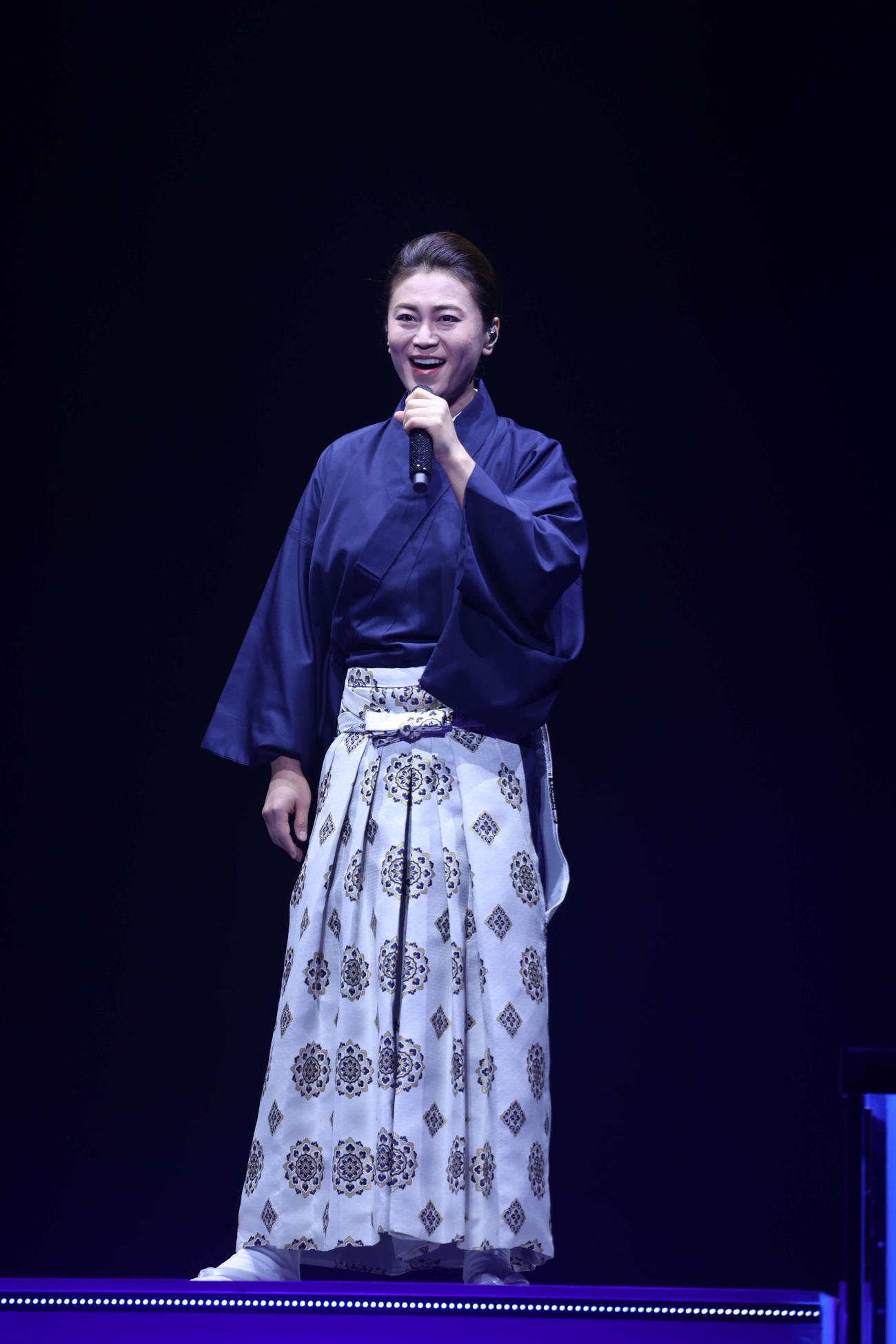 新歌歌舞伎座公演の初日を迎えた氷川きよし