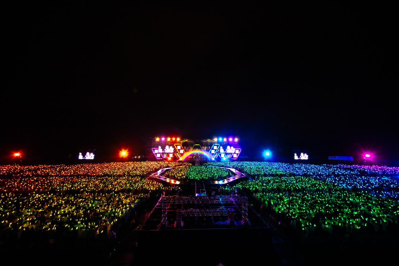 野外ライブ「W－KEYAKI FES．　2022」を開催した日向坂46（撮影・上山陽介氏）