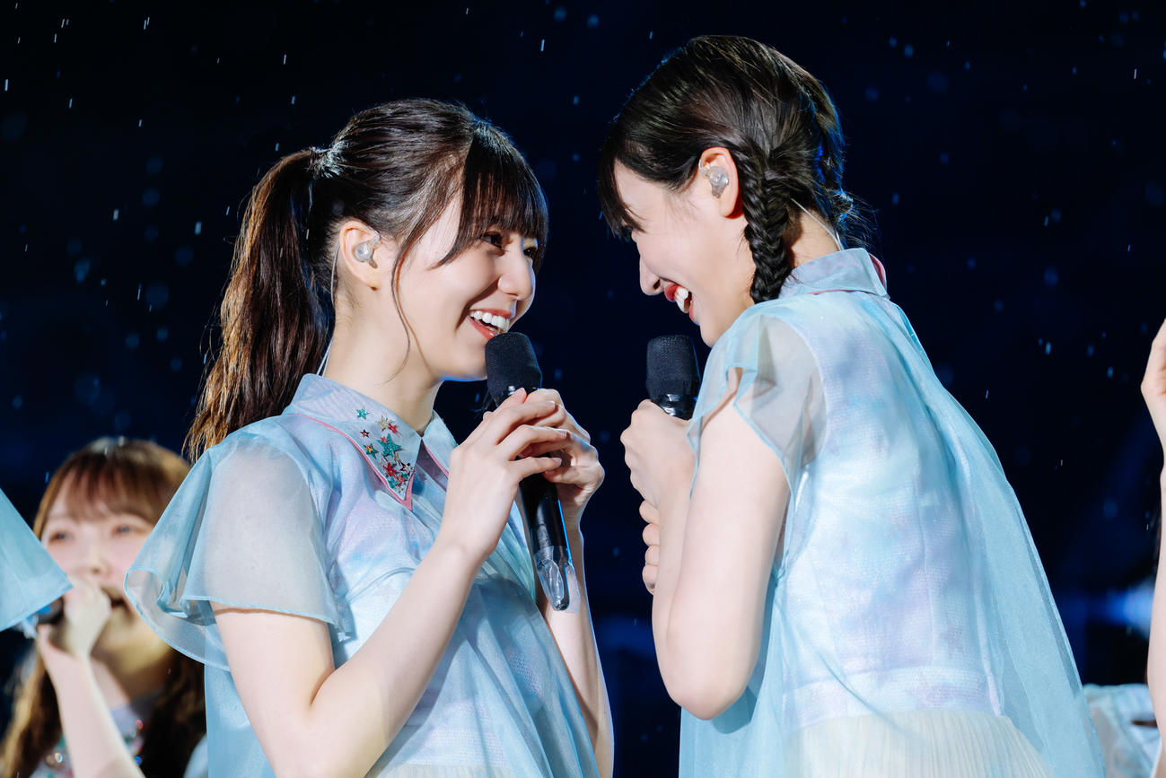 野外ライブ「W－KEYAKI FES．　2022」を開催した日向坂46（撮影・上山陽介氏）