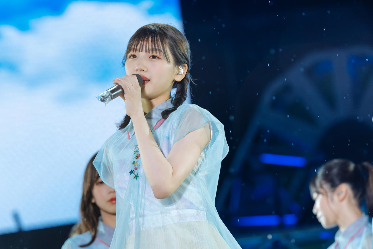 野外ライブ「W－KEYAKI FES．　2022」を開催した日向坂46（撮影・上山陽介氏）