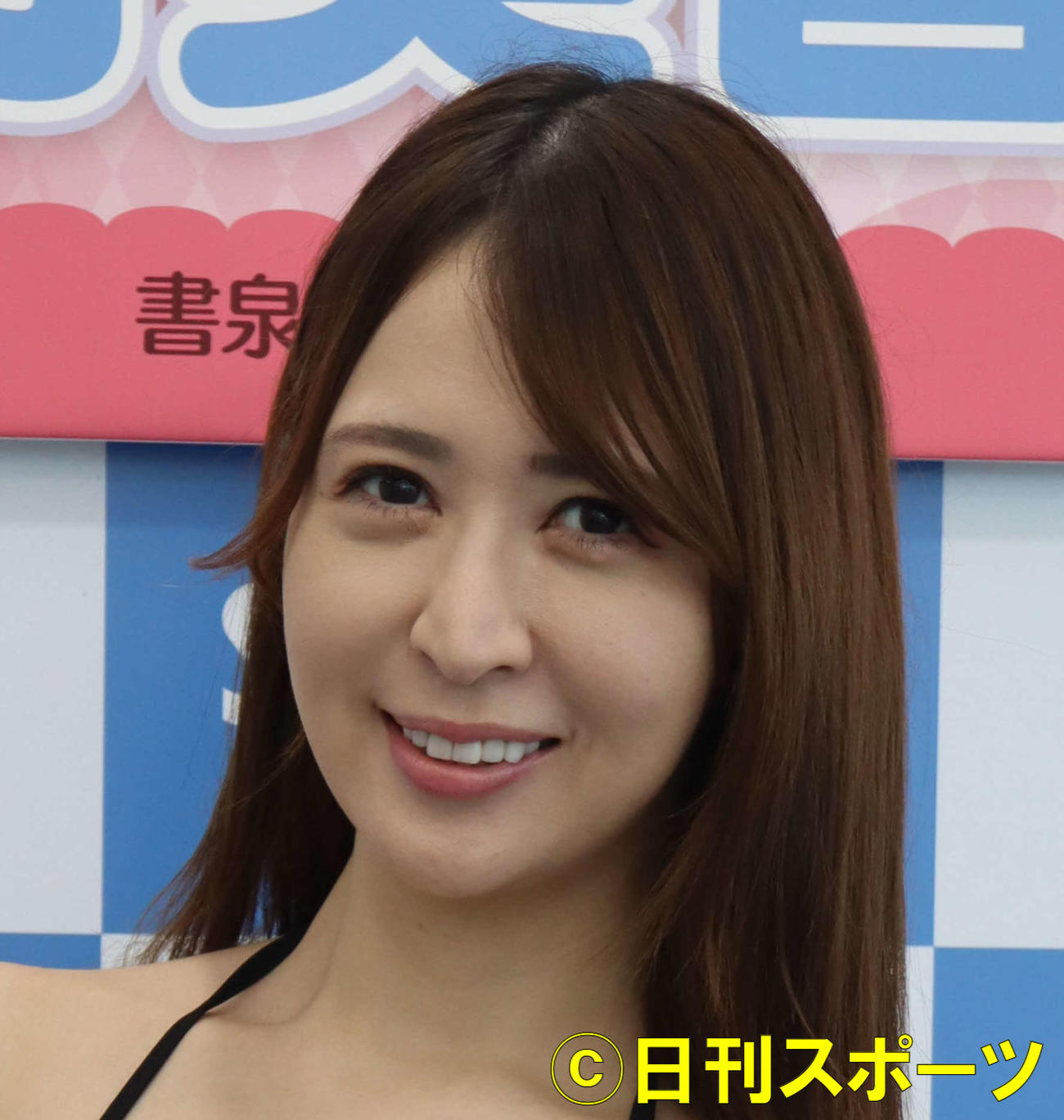DVD「優しい雨」の発売イベントを行った奥村美香