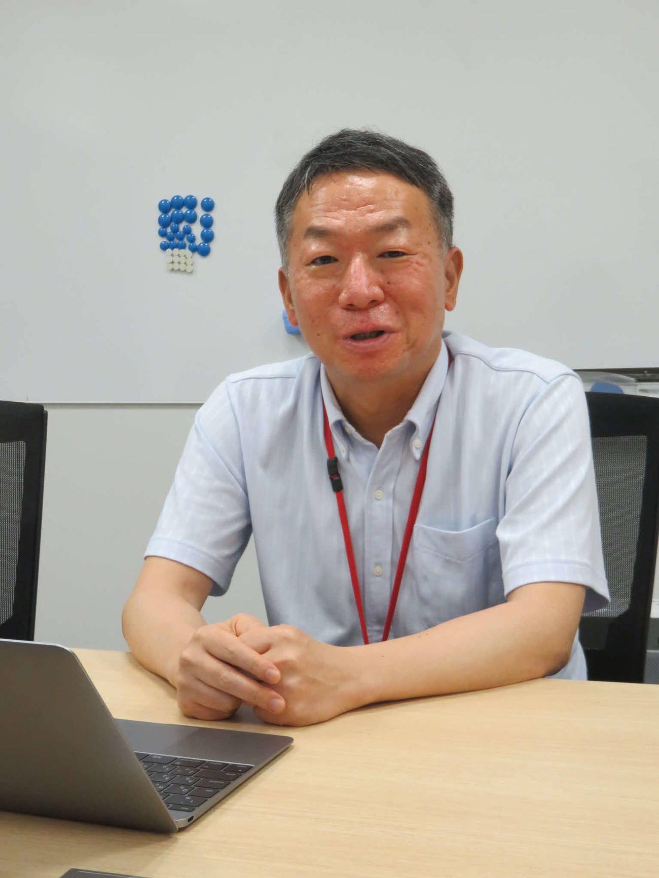 ビルボード事業本部研究・開発部上席部長の礒崎誠二氏