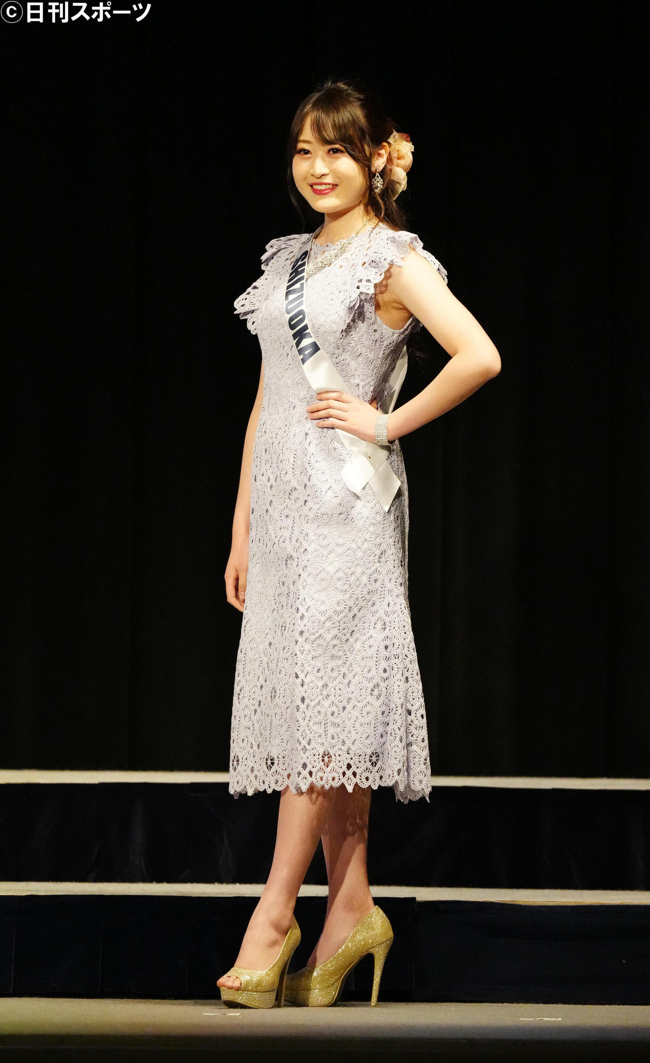 「2022ミス・アース・ジャパン」でカジュアルウエア審査に臨むミス静岡の徳山愛乃さん（撮影・江口和貴）