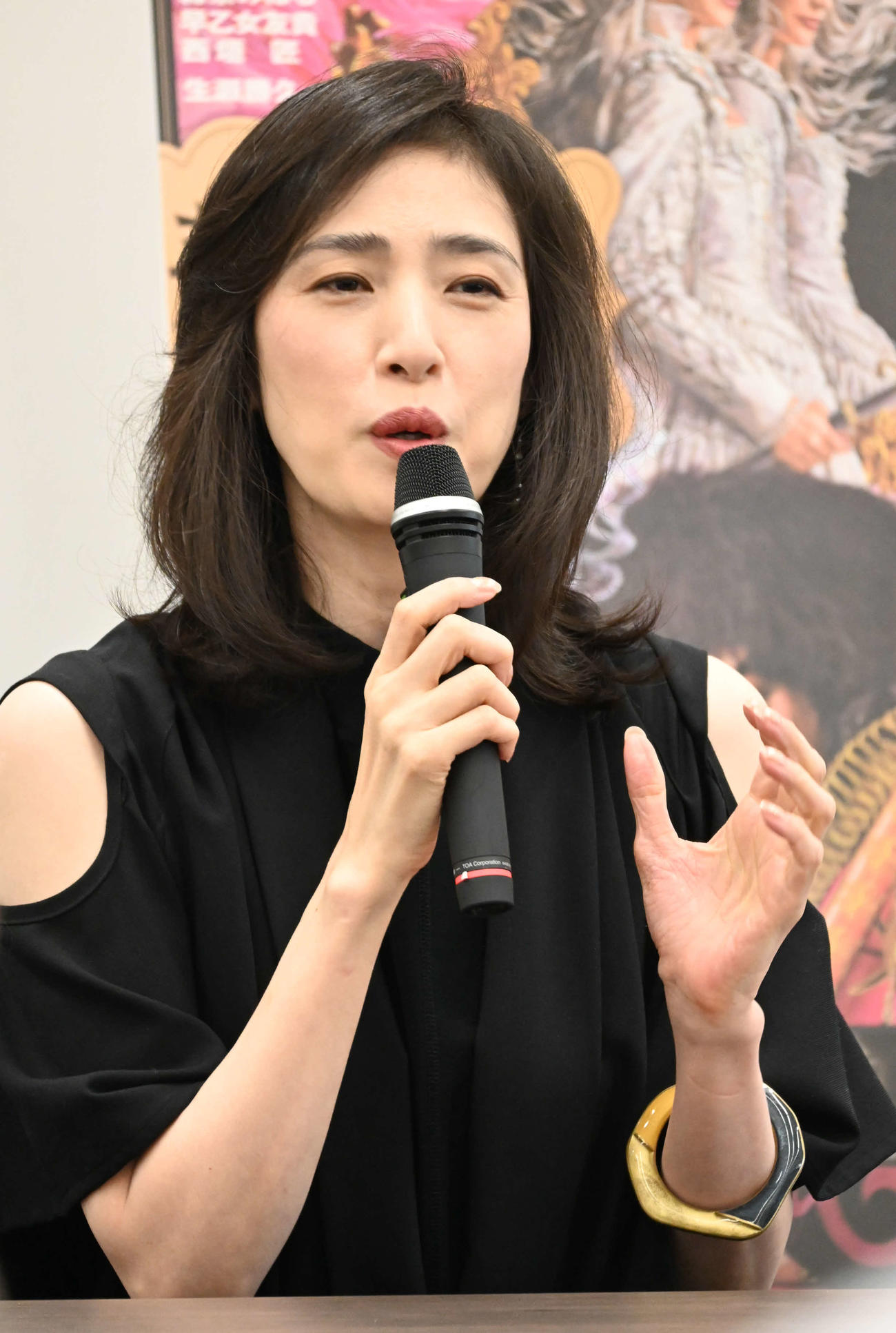 PR会見に出席した天海祐希（撮影・松浦隆司）