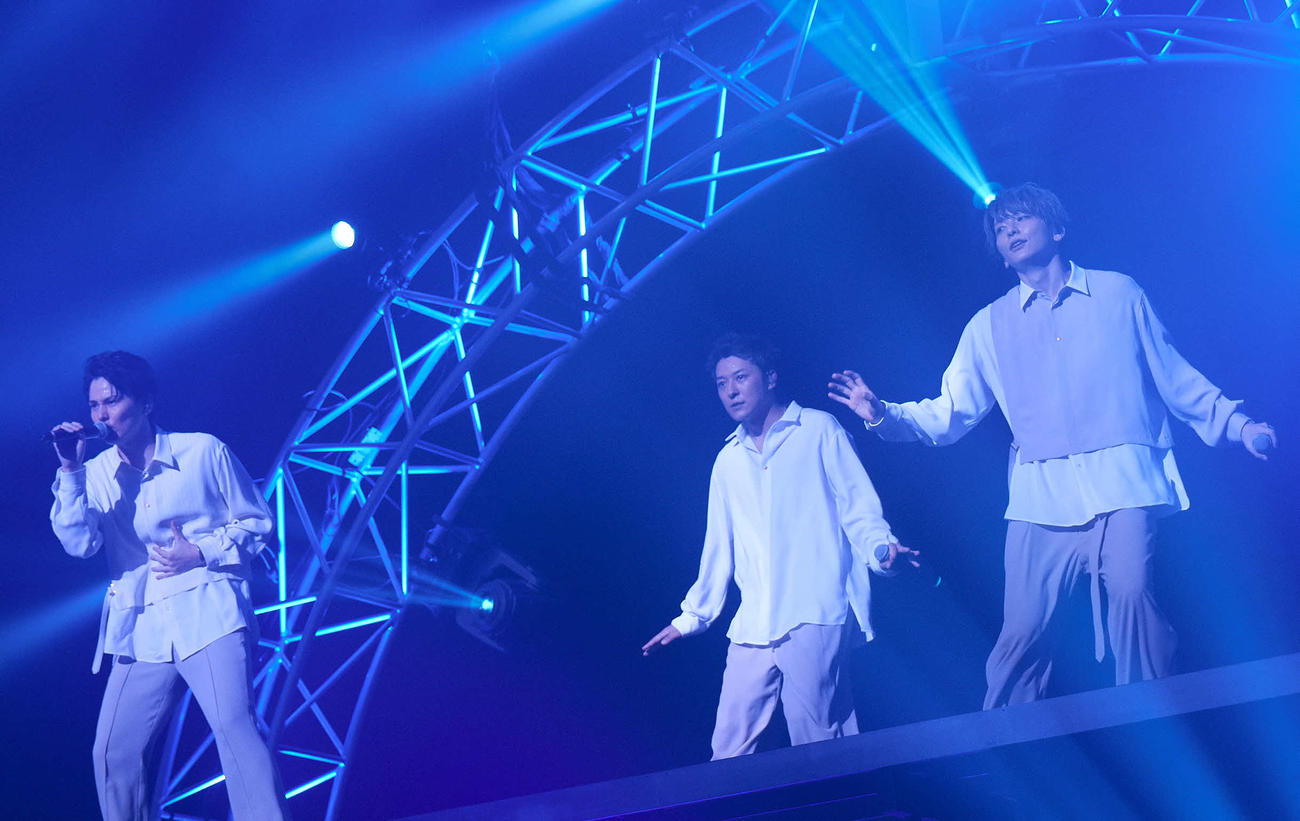 デビュー20周年記念ライブを行ったLeadの、左から古屋敬多、谷内伸也、鍵本輝