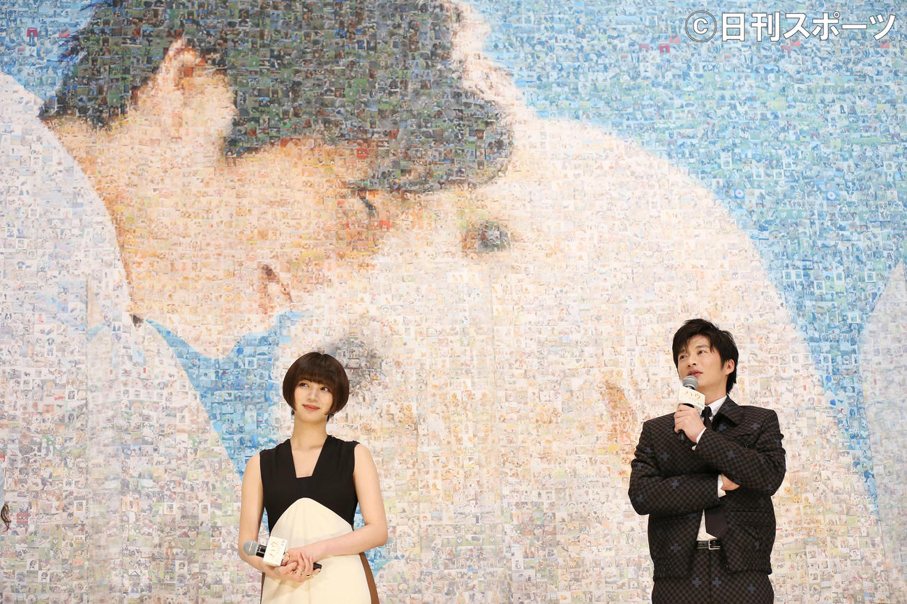 映画「ハウ」完成披露上映会に登壇し話す田中圭（右）と池田エライザ（撮影・宮地輝）