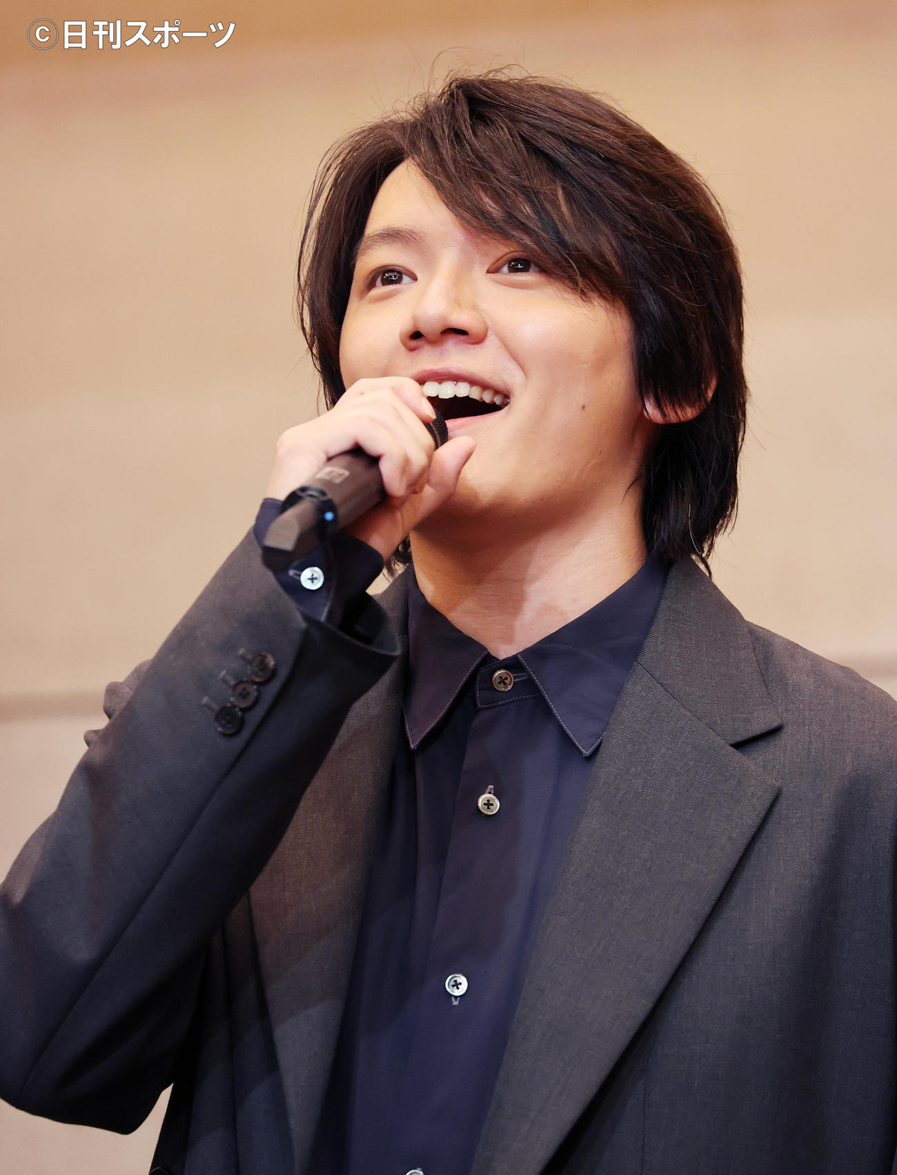 歌唱披露した濱田龍臣（撮影・鈴木正人）