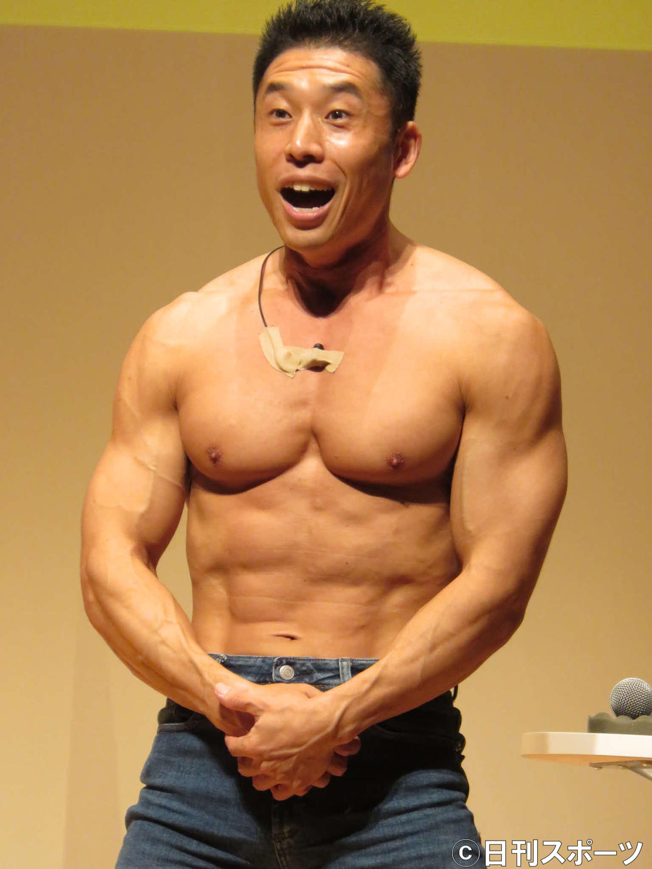 なかやまきんに君 28歳時の米筋肉留学は 筋肉とお笑いで世界で活躍したいと考え西海岸を お笑い写真ニュース 日刊スポーツ
