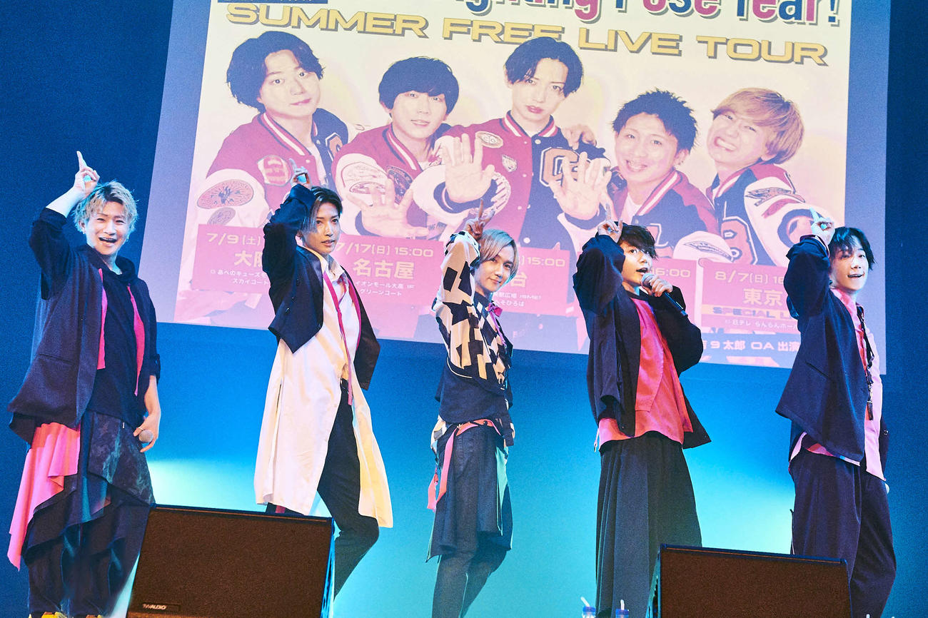 全国ツアー最終公演を行ったCUBERSの左から綾介、TAKA、末吉9太郎、優、春斗