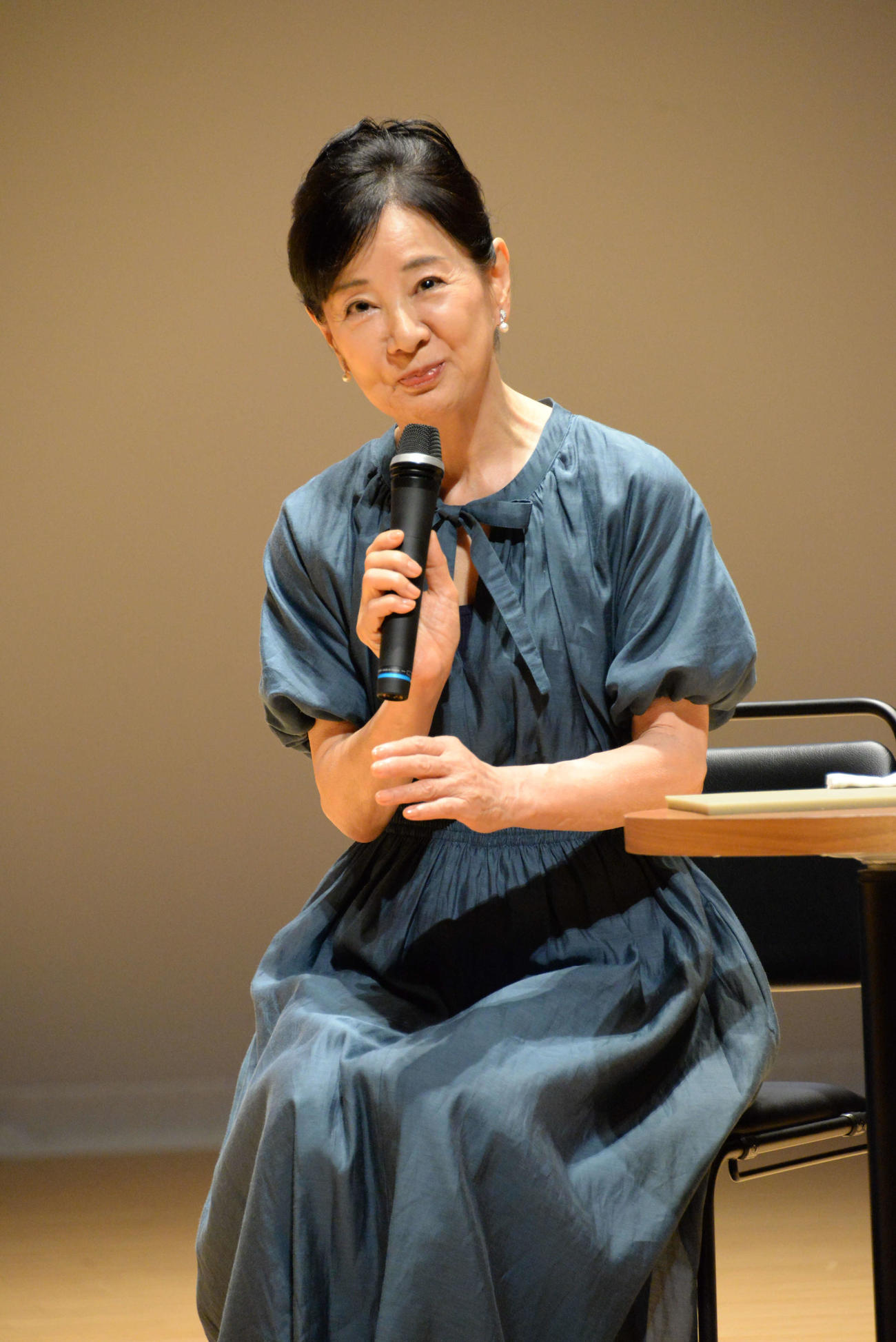「第11回　戦争の記憶と記録を語り継ぐ映画祭」でトークイベントを行った吉永小百合
