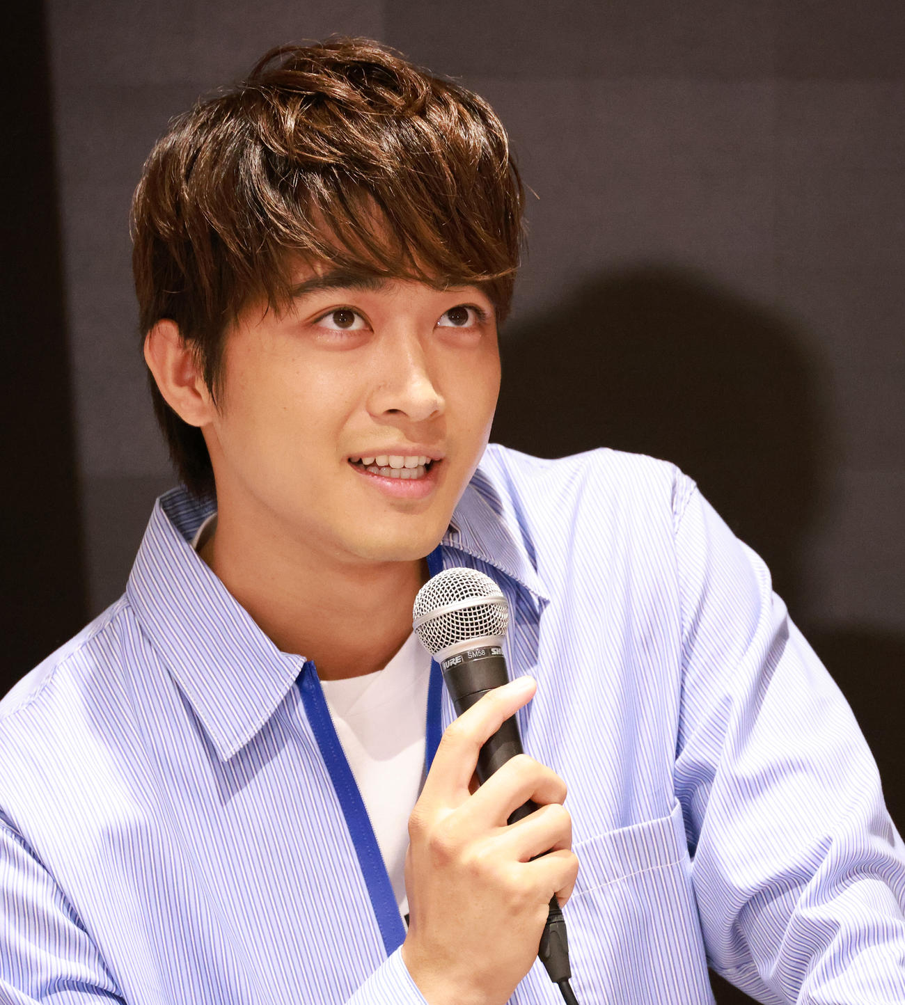 ドラマ「結婚するって、本当ですか？」囲み会見を行った佐藤寛太（撮影・中島郁夫）
