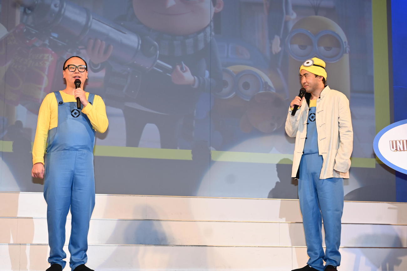 映画「ミニオンズ　フィーバー」の公開記念スペシャルイベントに登場した、たかし（左）、斎藤司（撮影・松浦隆司）