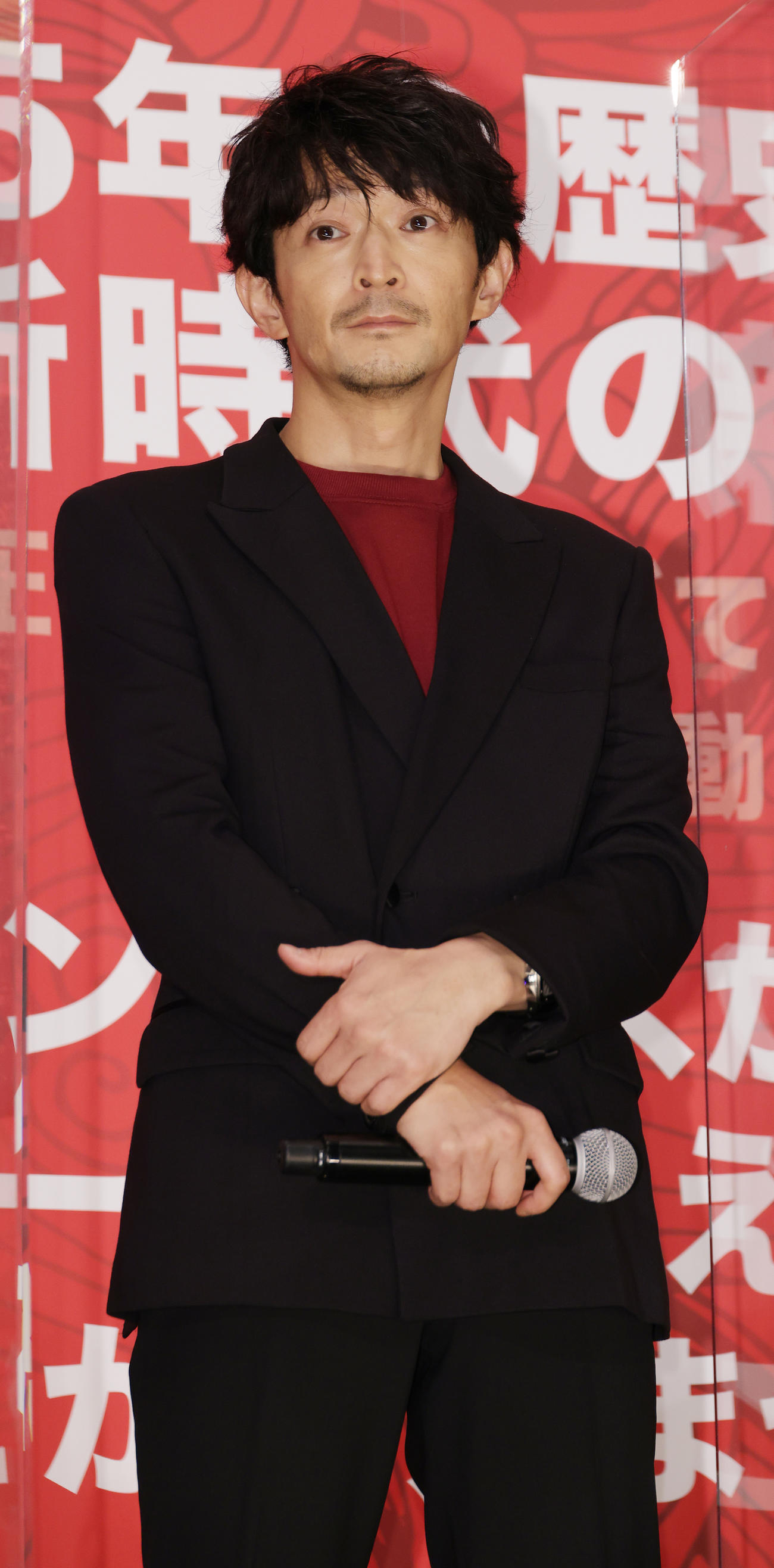 映画「ONE PIECE FILM RED」公開記念舞台あいさつを行った津田健次郎（撮影・中島郁夫）