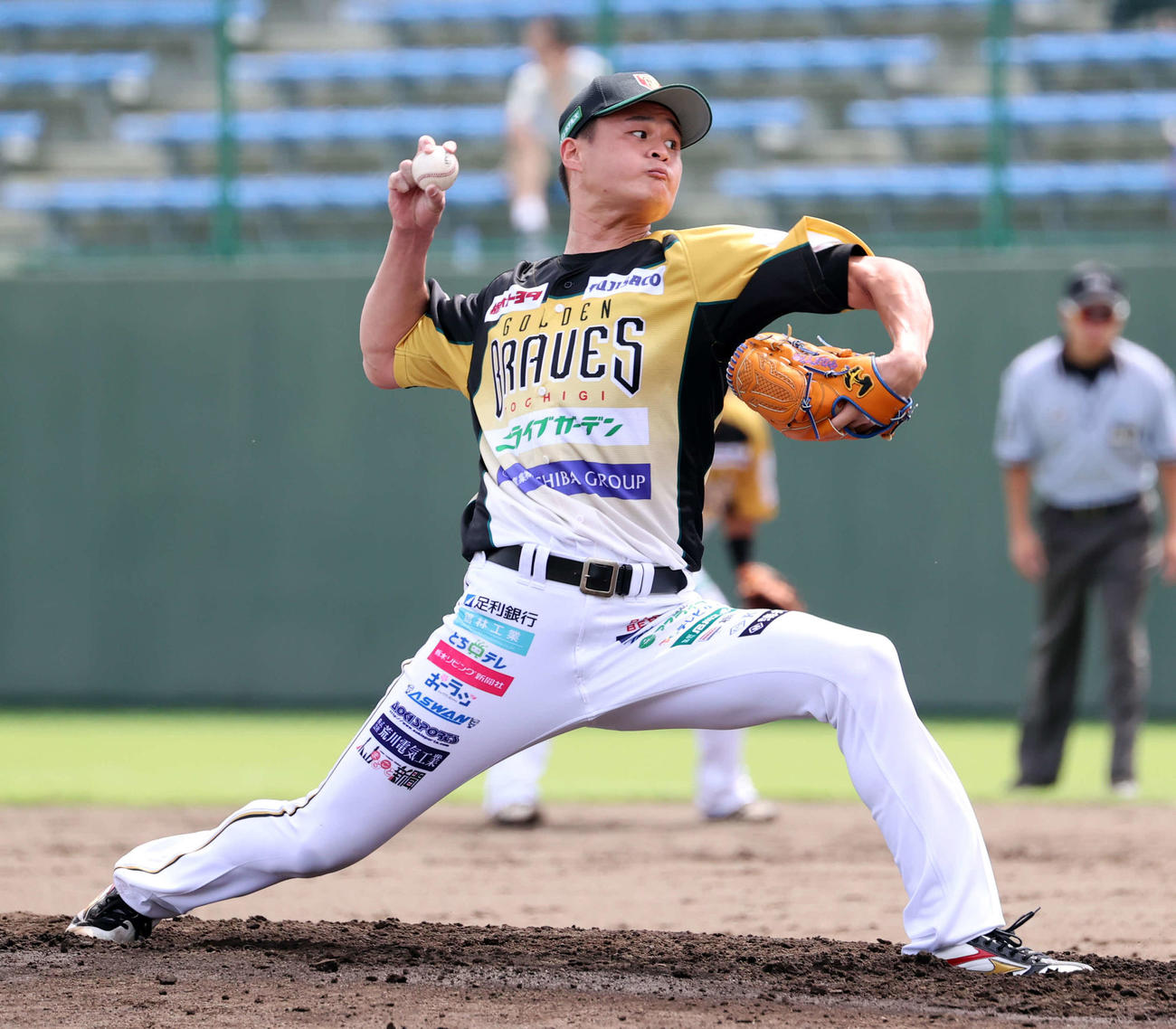 BC栃木対埼玉武蔵　力投するBC栃木先発のティモンディ高岸宏行（撮影・浅見桂子）