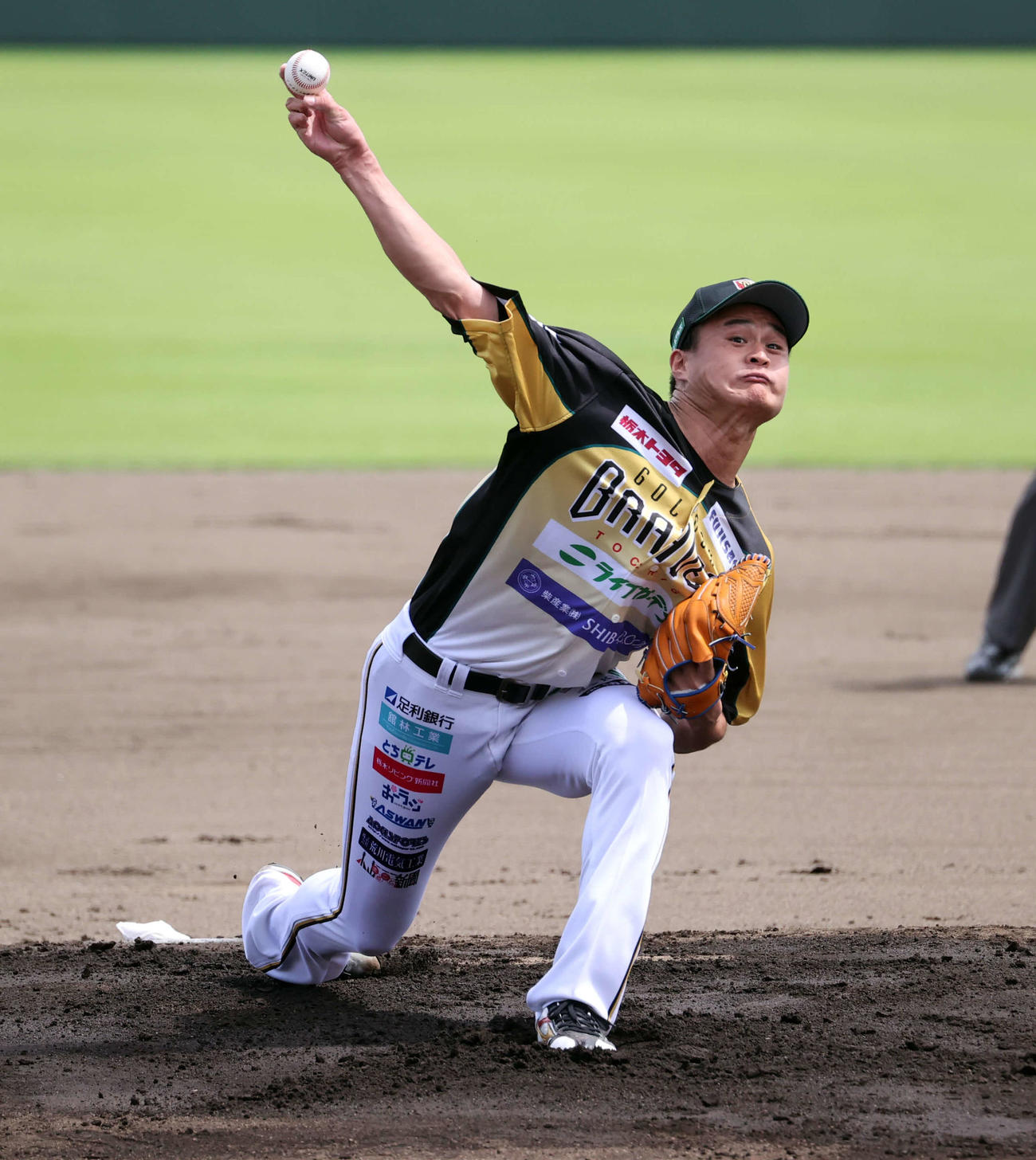 BC栃木対埼玉武蔵　力投するBC栃木先発のティモンディ高岸宏行（撮影・浅見桂子）