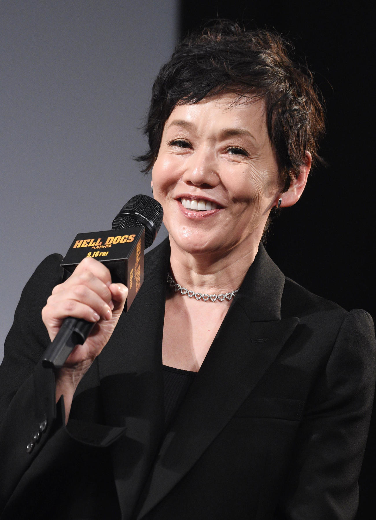 映画「ヘルドッグス」のイベントであいさつする大竹しのぶ（撮影・柴田隆二）