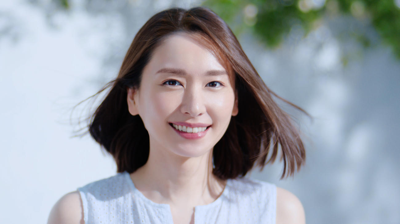 コーセーコスメポート「ビオリス」の新CMに出演する新垣結衣