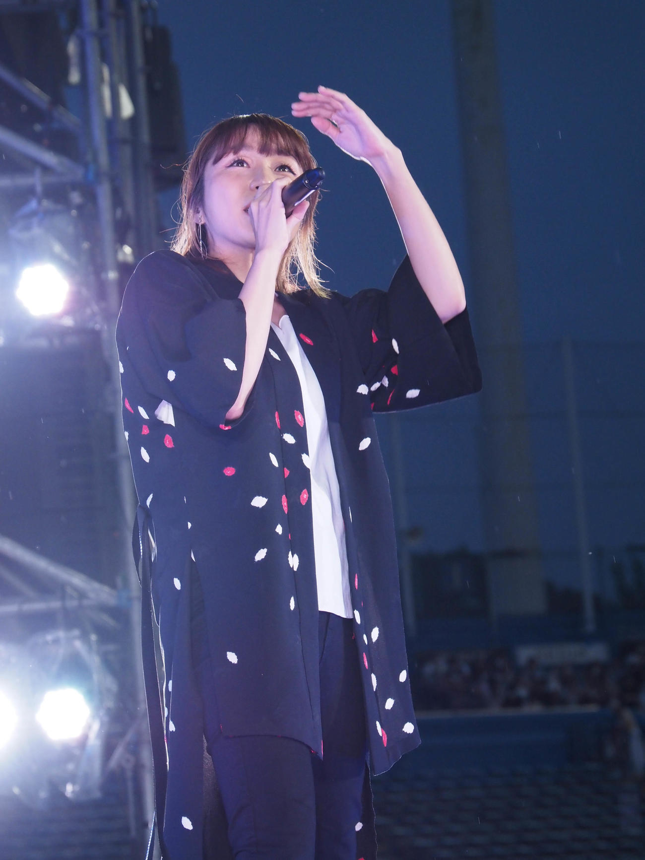 「my sweet darlin，」などを歌唱した矢井田瞳