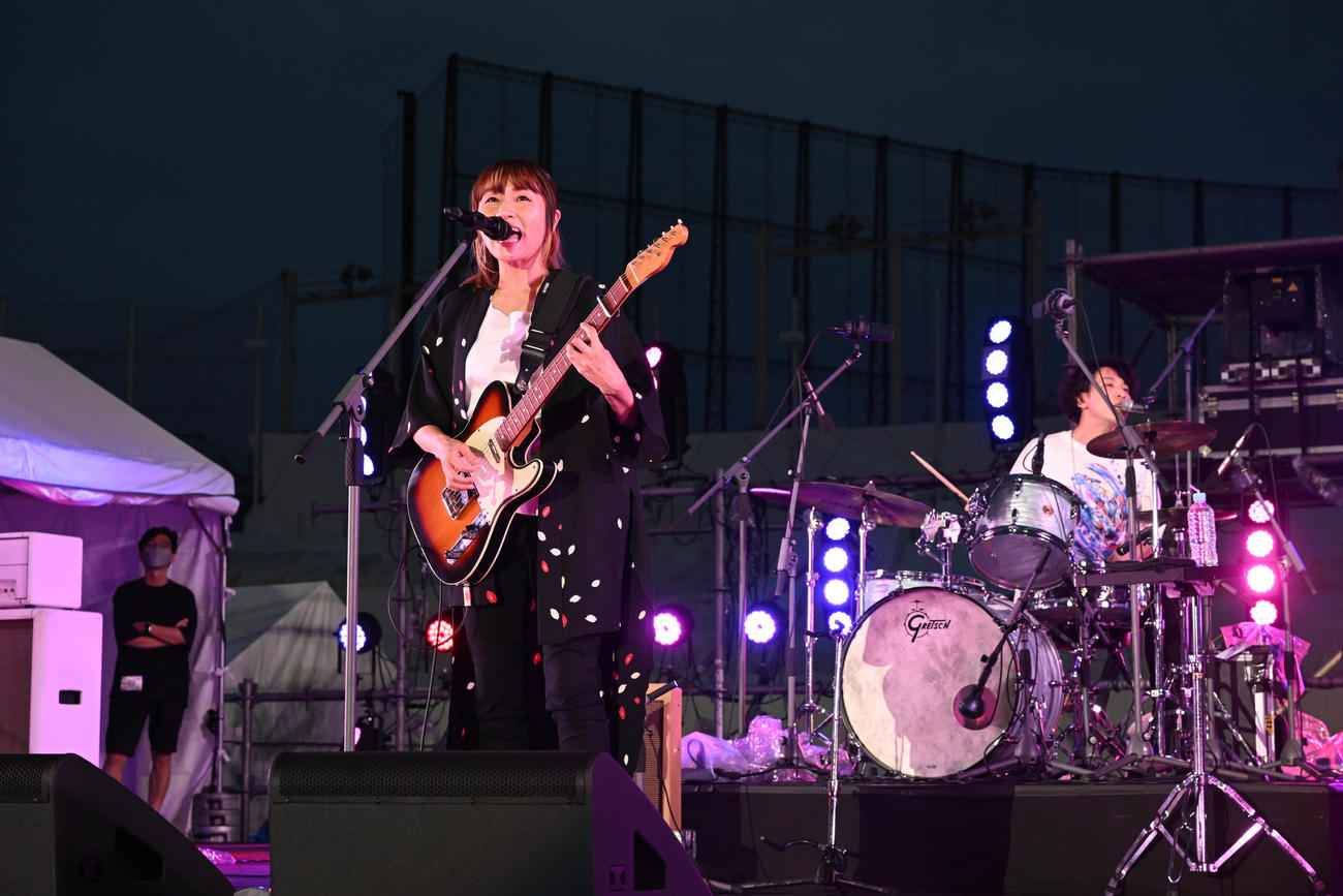 「my sweet darlin，」などを歌唱した矢井田瞳