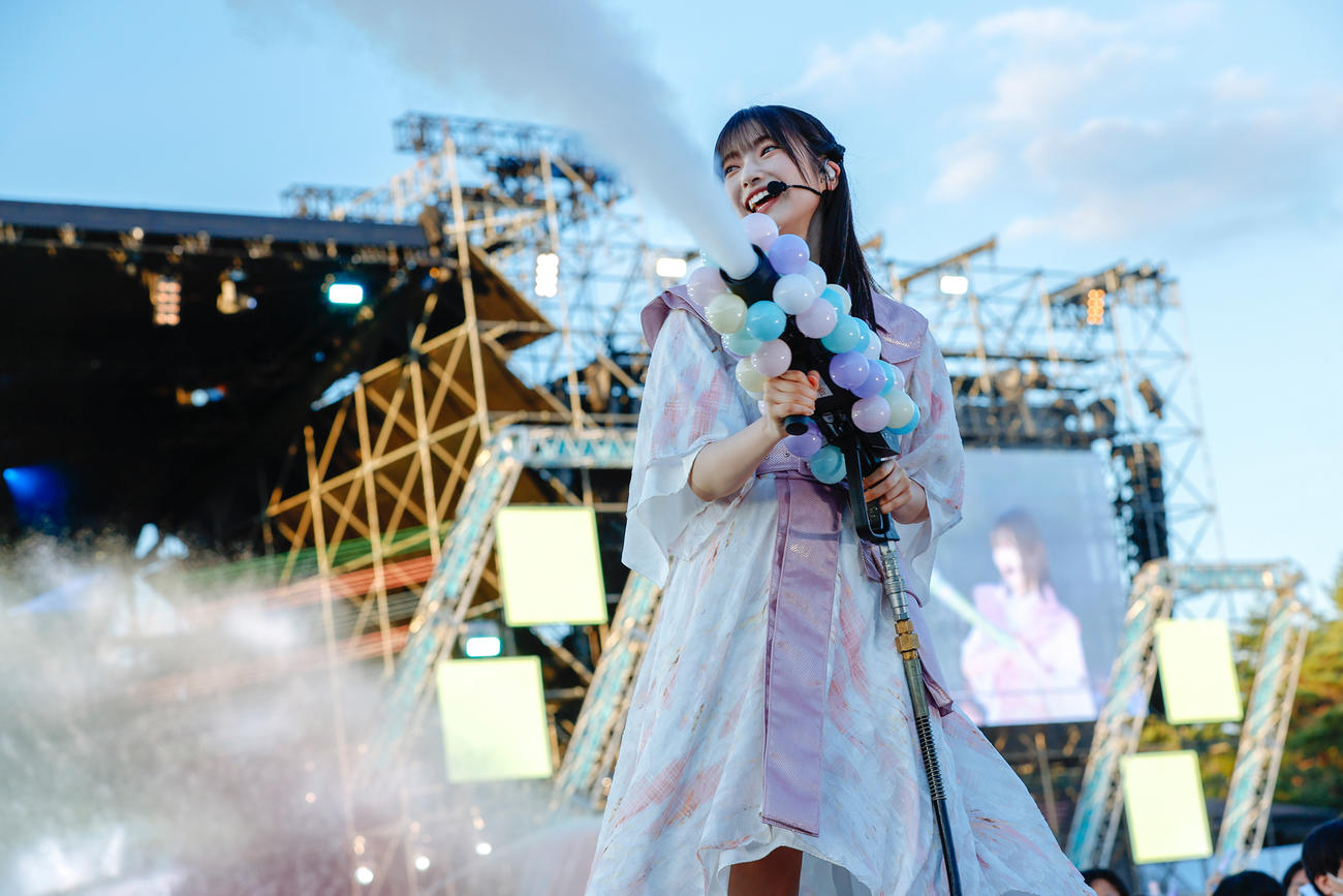 野外ライブ「W－KEYAKI FES．　2022」を開催した櫻坂46（撮影・上山陽介氏）