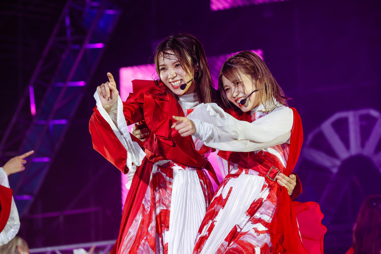 野外ライブ「W－KEYAKI FES．　2022」を開催した櫻坂46（撮影・上山陽介氏）