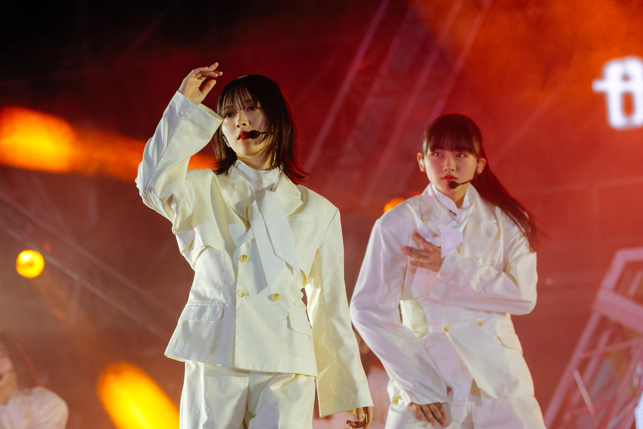 野外ライブ「W－KEYAKI FES．　2022」を開催した櫻坂46（撮影・上山陽介氏）