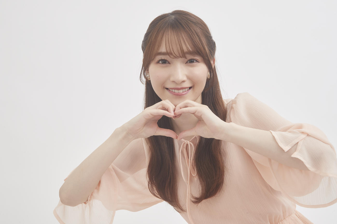 ファースト写真集「笑顔のグー、チョキ、パー」の刊行記念オンライン取材会を行った櫻坂46守屋麗奈（C）Seed　＆　Flower LLC／竹書房　東京祐氏撮影