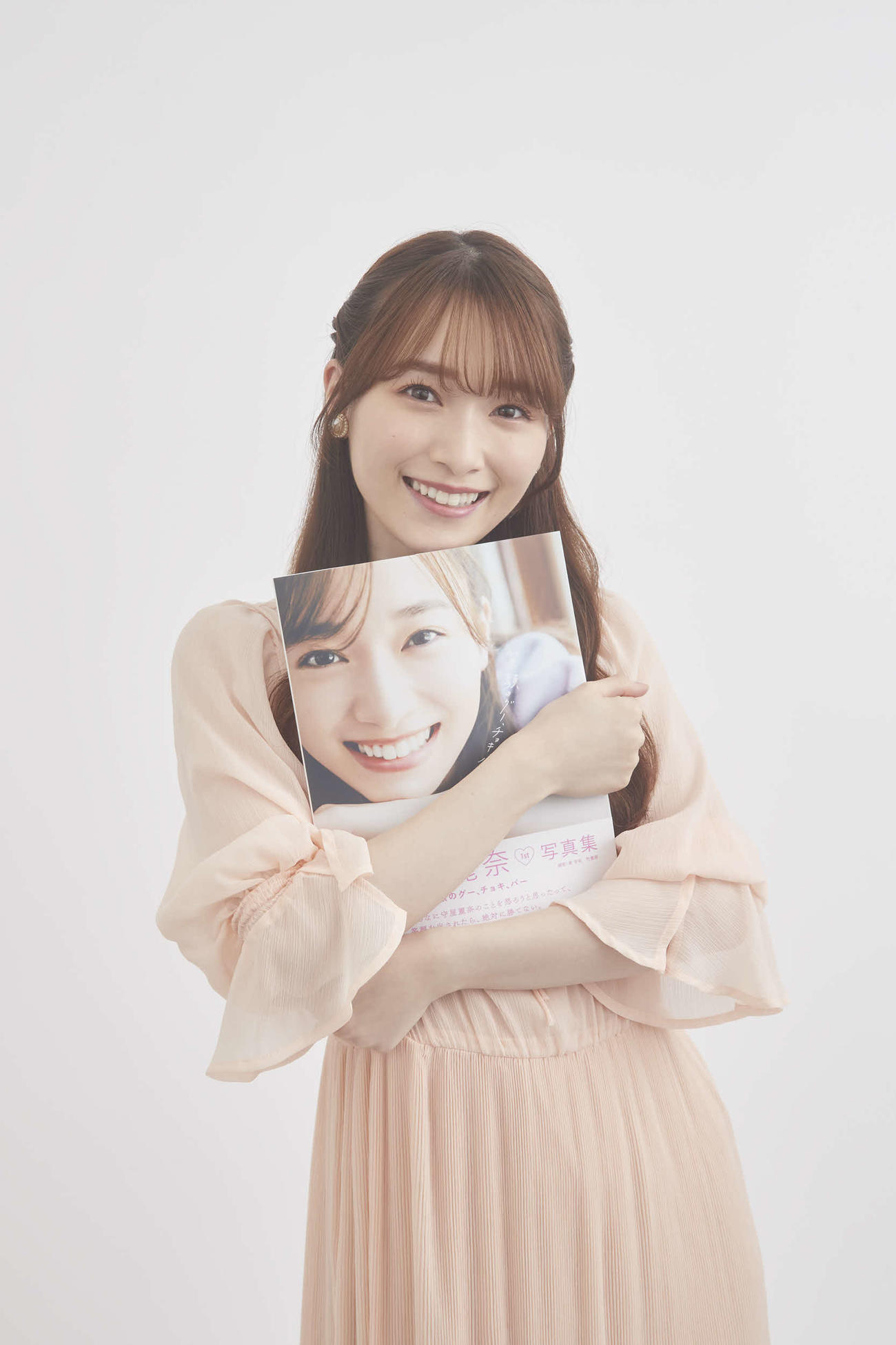 ファースト写真集「笑顔のグー、チョキ、パー」の刊行記念オンライン取材会を行った櫻坂46守屋麗奈（C）Seed　＆　Flower　LLC／竹書房　東京祐氏撮影