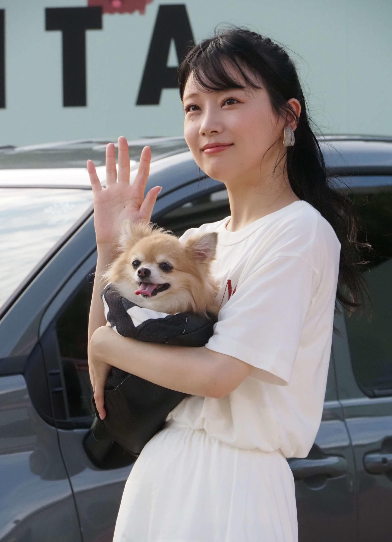 重盛さと美「すごい変態で趣味がパンツ集め。頭に被っている時も