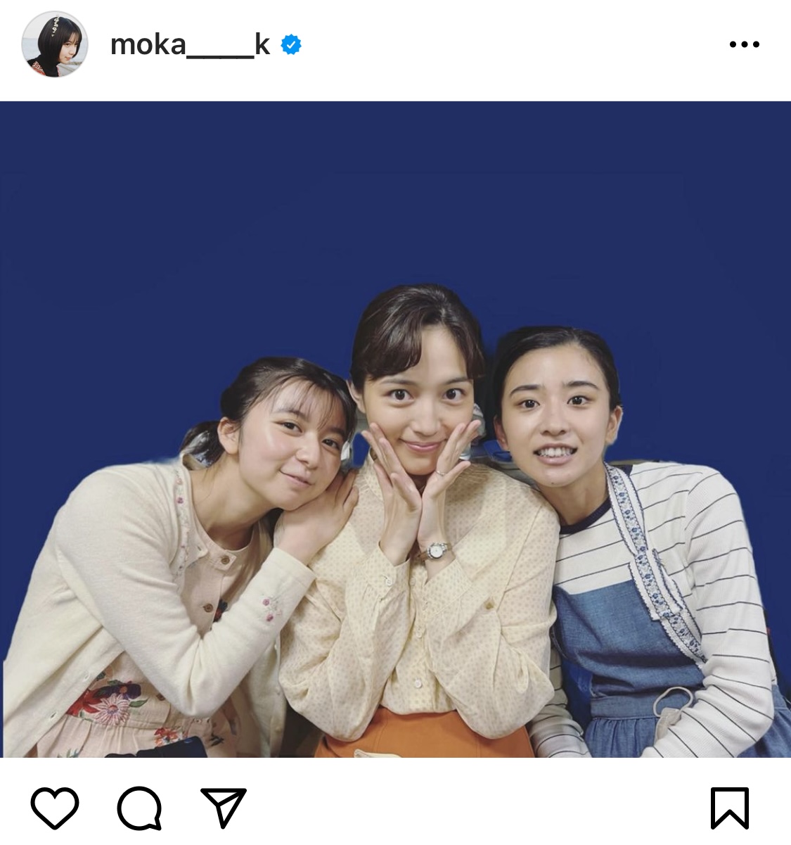 川口春奈（中央）、黒島結菜（右）との3ショットをアップした上白石萌歌