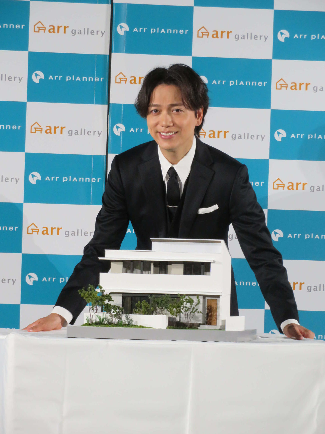 アールプランナーの新CM発表会に出席した山崎育三郎（撮影・村上幸将）