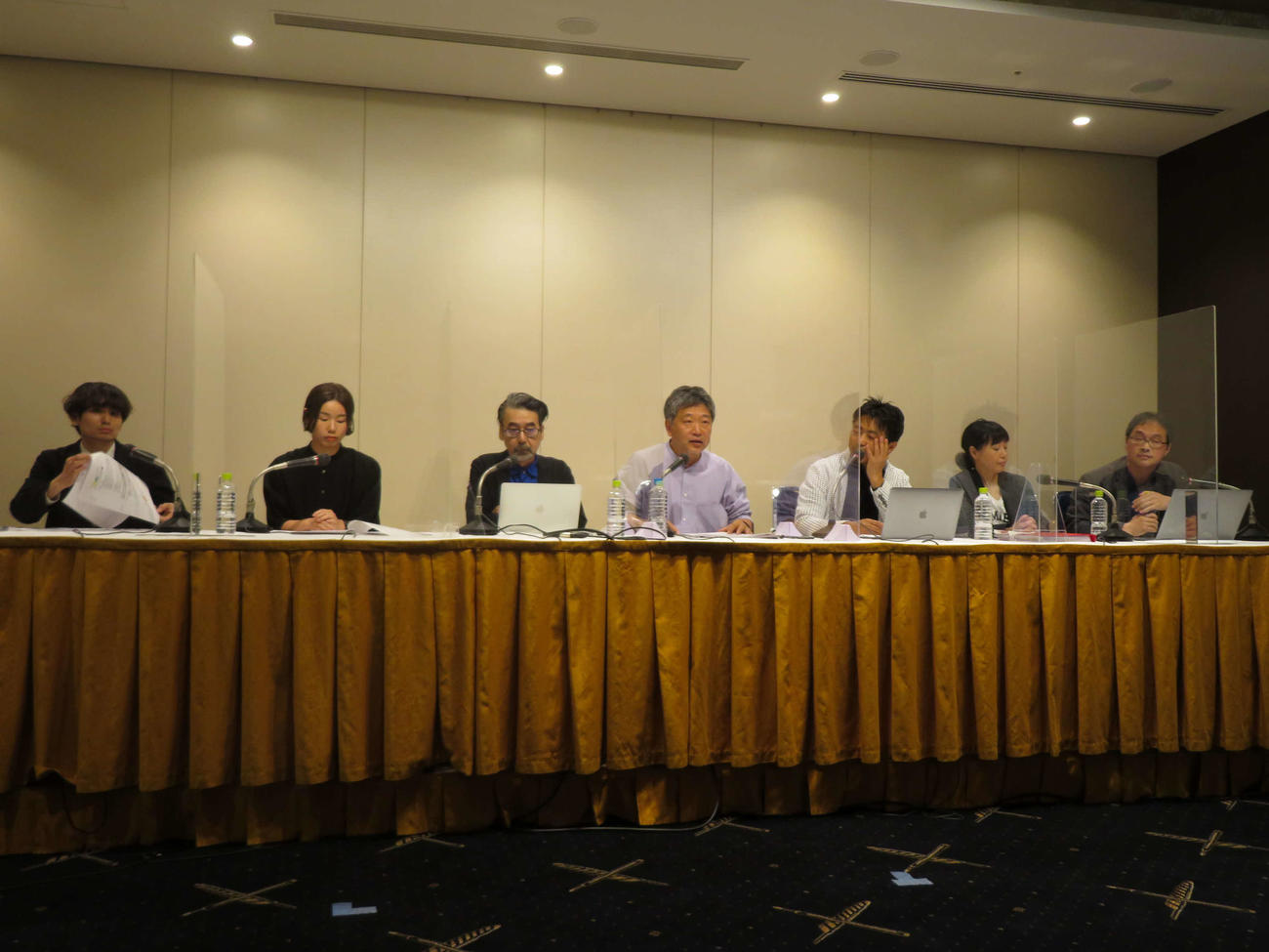 記者会見を開いた日本版CNC設立を求める会の是枝裕和監督ら（撮影・村上幸将）